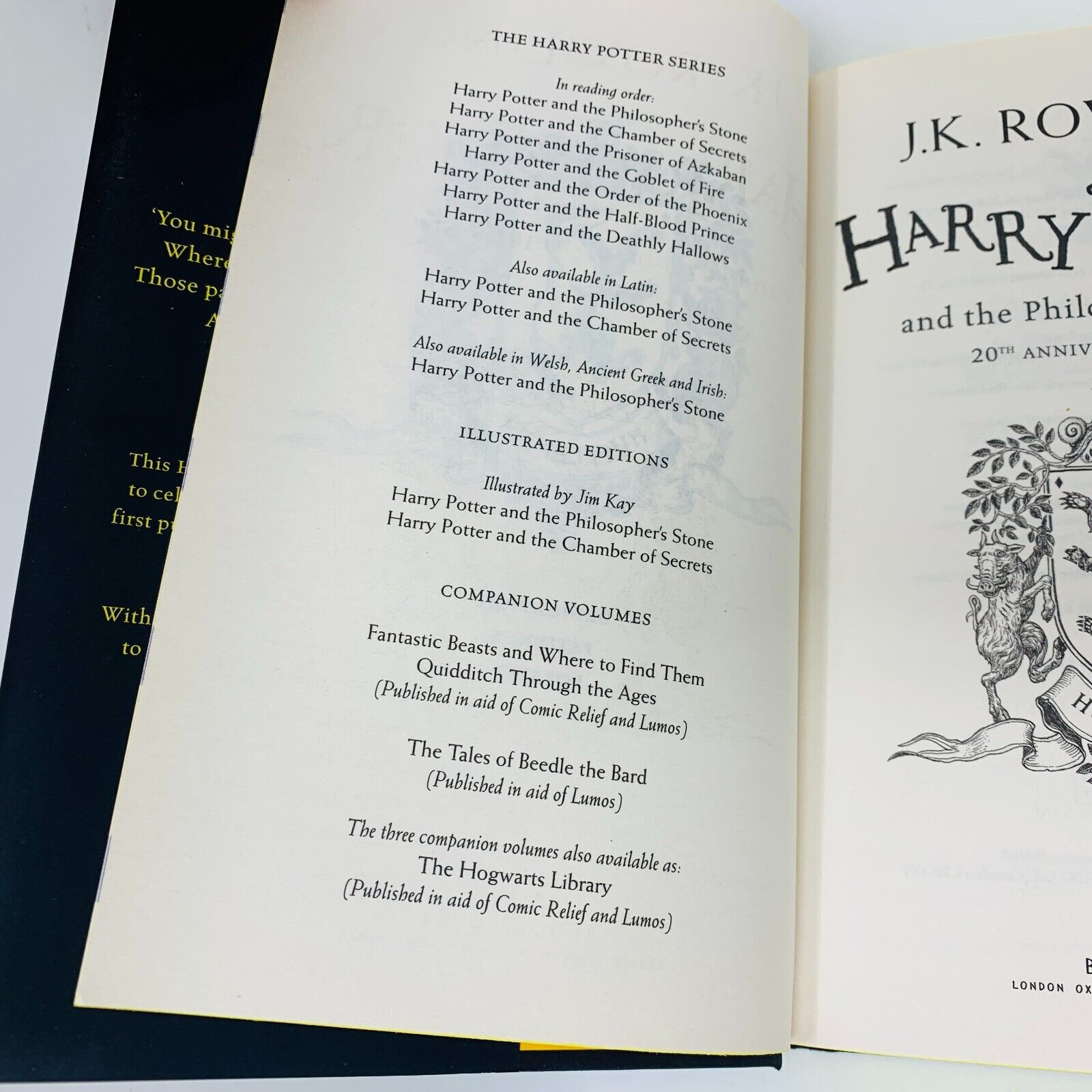 2017 Harry Potter and the Philosopher's Stone Hufflepuff Edition HC Bloomsburry