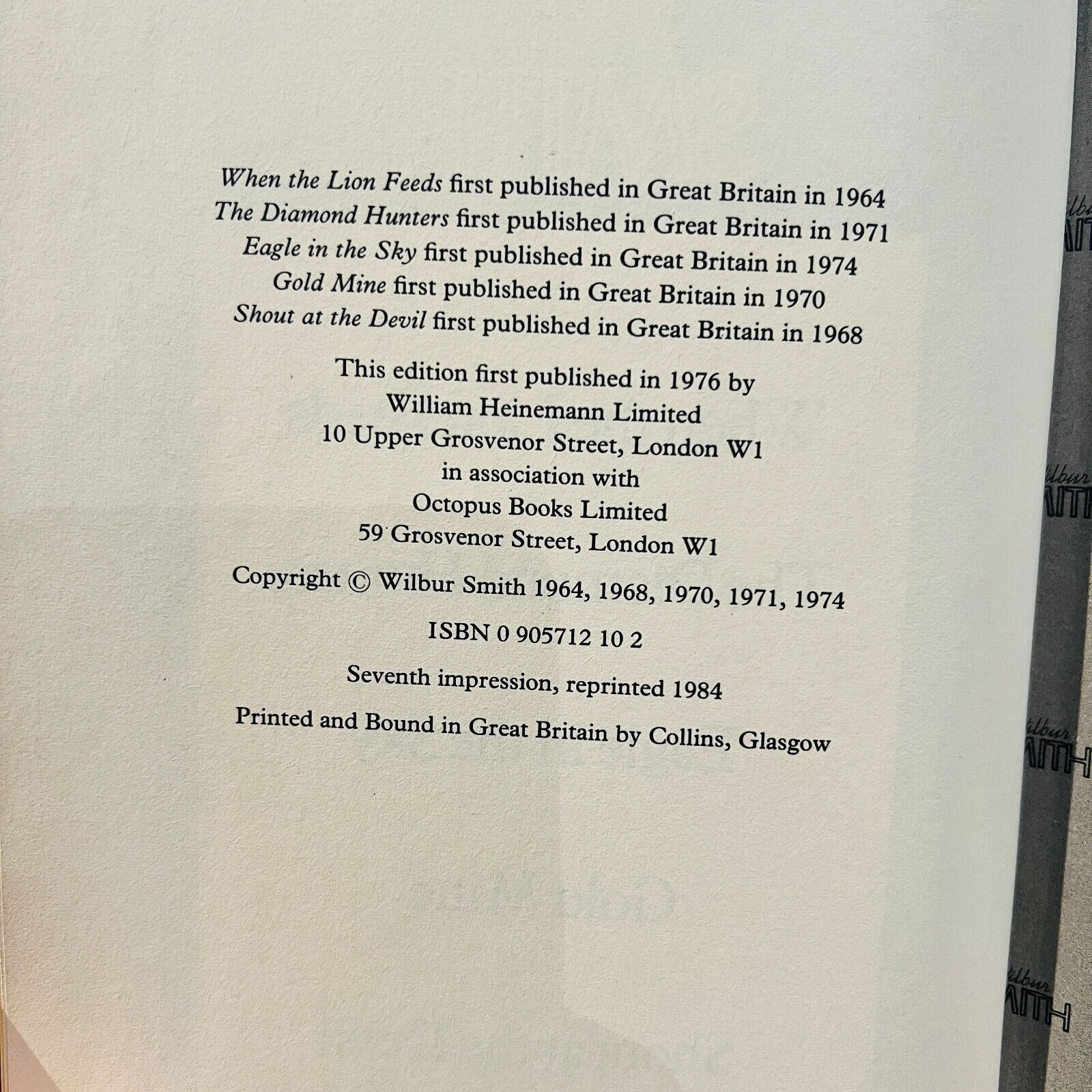 1984 Wilbur Smith Omnibus Book When The Lion Feeds/Diamond Hunters Hardcover DJ