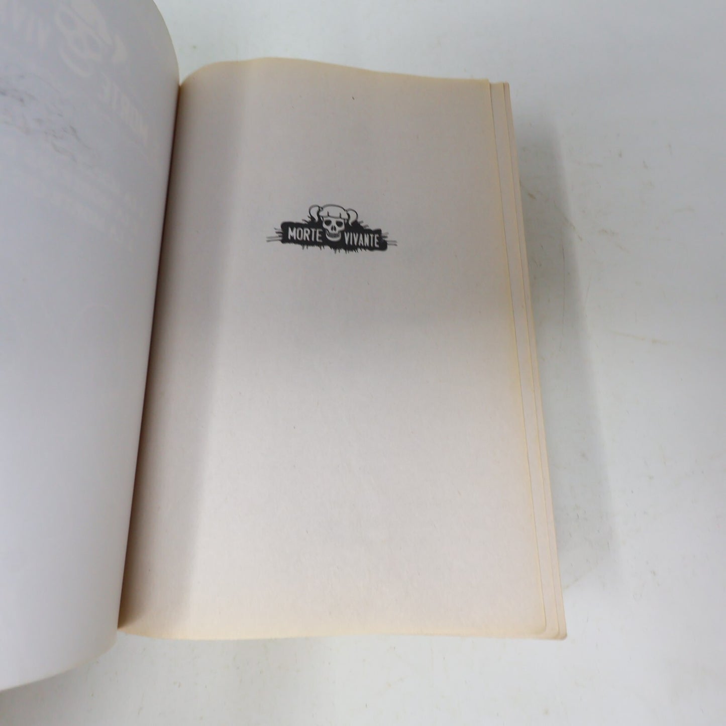2015 Morte Vivante Série Complète Linda Joy Singleton Omnibus Marchait Aimait PB