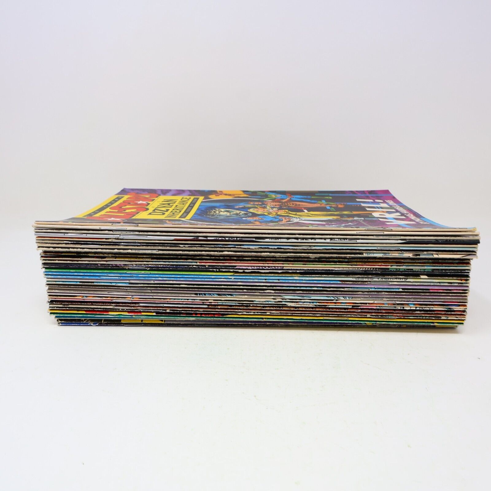 Lot 35 Comics Dc Mixed Legion 89 Wanderers Haywire Checkmate 1980s-90s PB