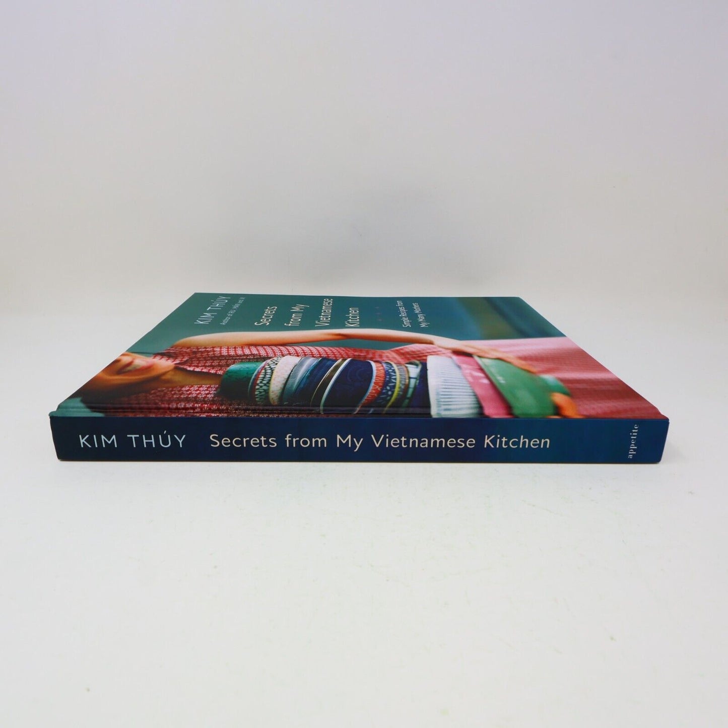 2019 Secrets From My Vietnamese Kitchen Kim Thúy Cookbook Recipes 1st Print HC