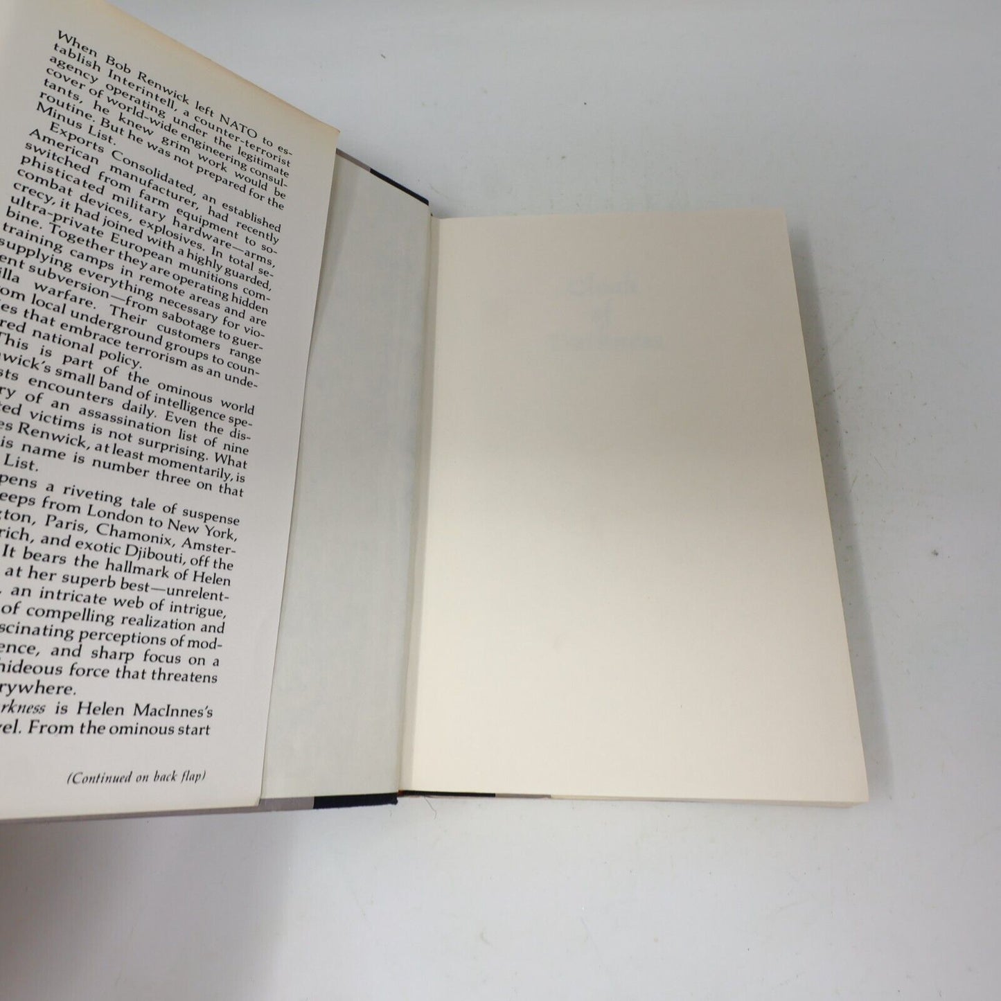 1982 Cloak of Darkness Helen Macinnes Thriller Mystery Espionage Harcourt Book