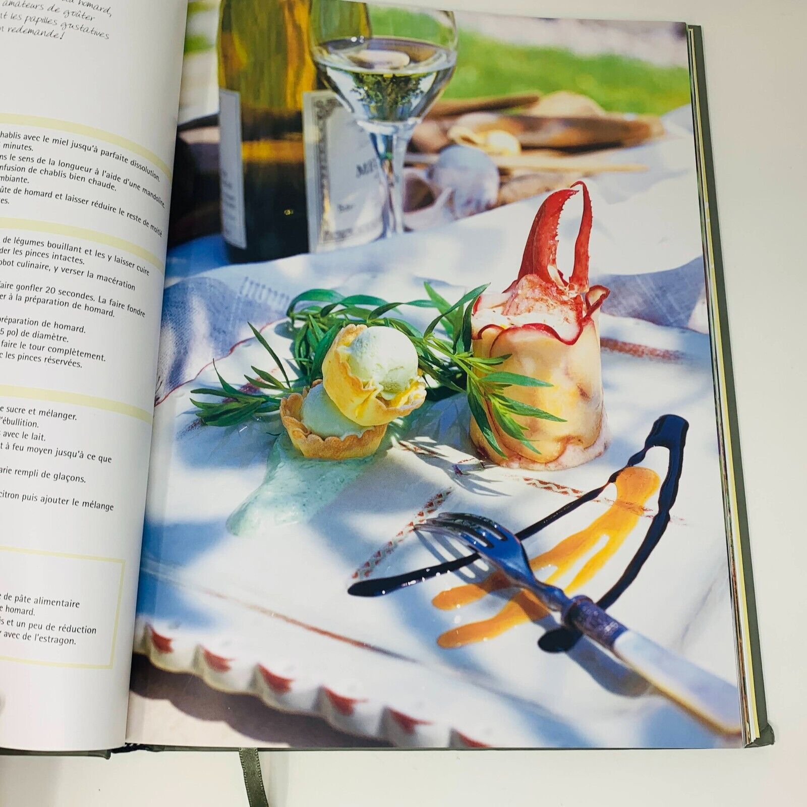 2004 Un Privilège à Votre Table Livre Cuisine Recettes Chef Diane Tremblay Signé