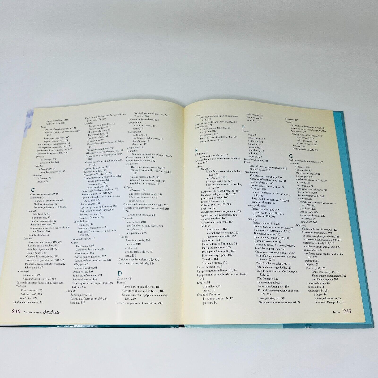 2008 Cuisiner avec Betty Crocker Livre de Recettes Cuisine Ada Français/French