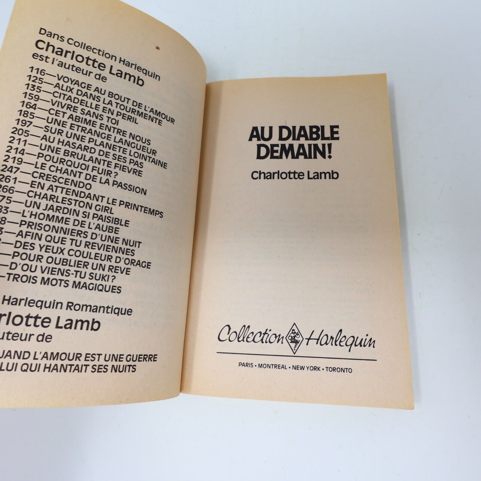 Lot 19 Livres Collection Harlequin Romance Amour Vintage Français French 80s HC