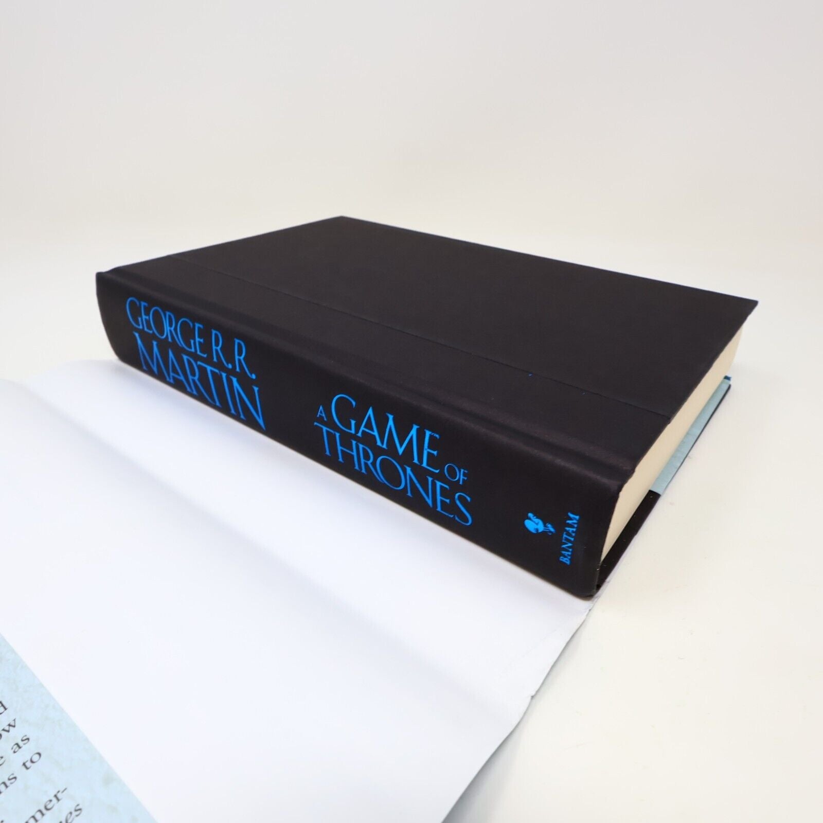 2002 A Game of Thrones by George R. R. Martin Hardcover HC Bantam Fantasy Action