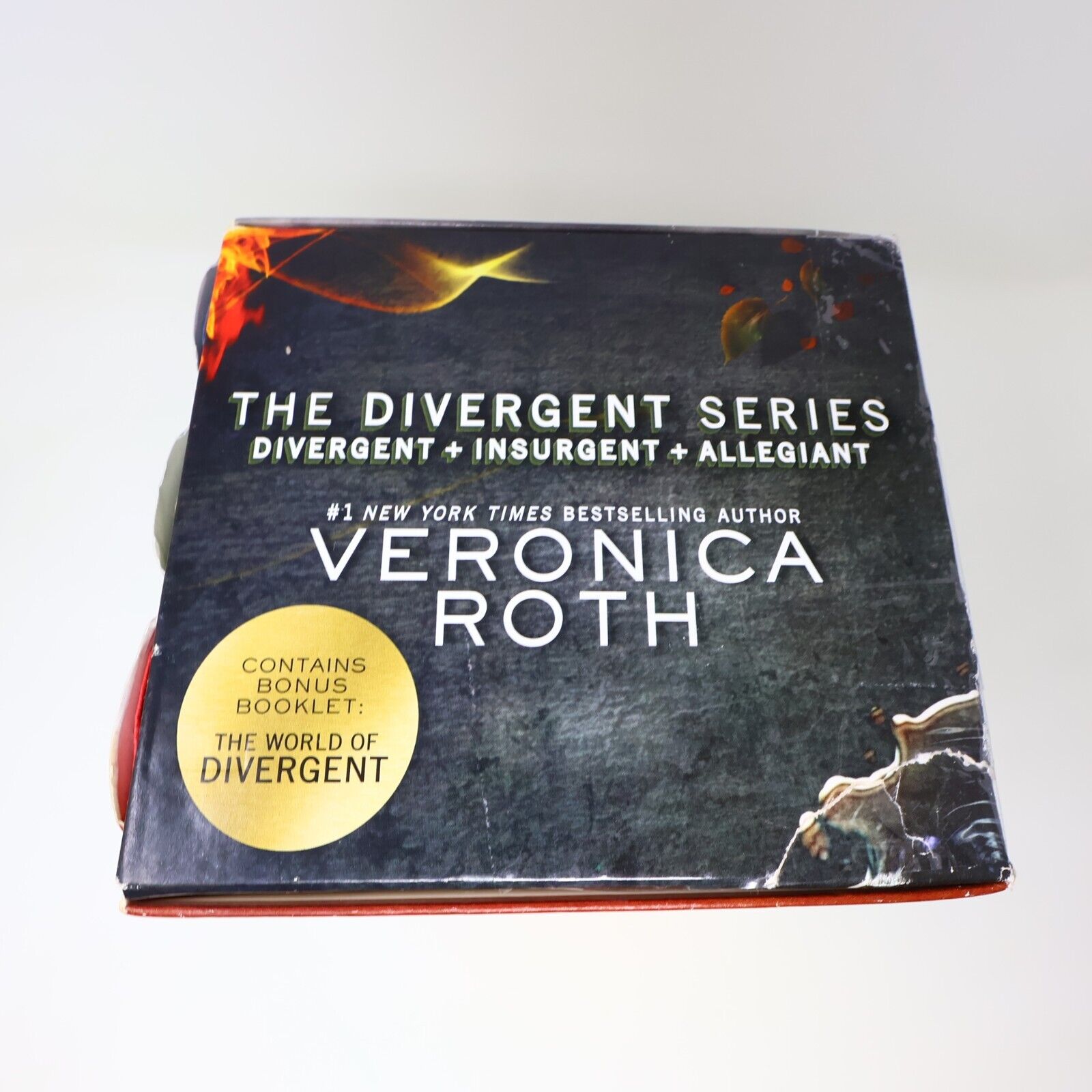 The Divergent Series #1-2-3 Boxset Veronica Roth Science-Fiction Allegiant Lot
