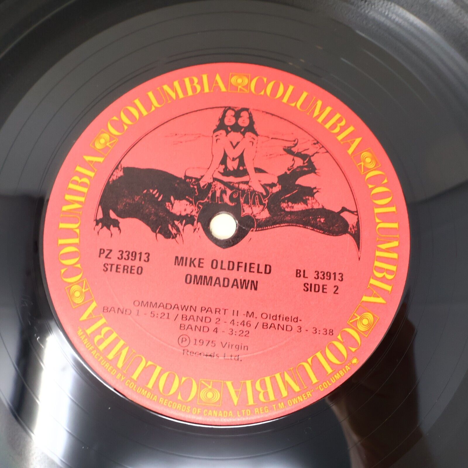 Mike Oldfield Ommadawn LP Record Vinyl PZ 33913 Columbia Canada 1975 EX/VG+