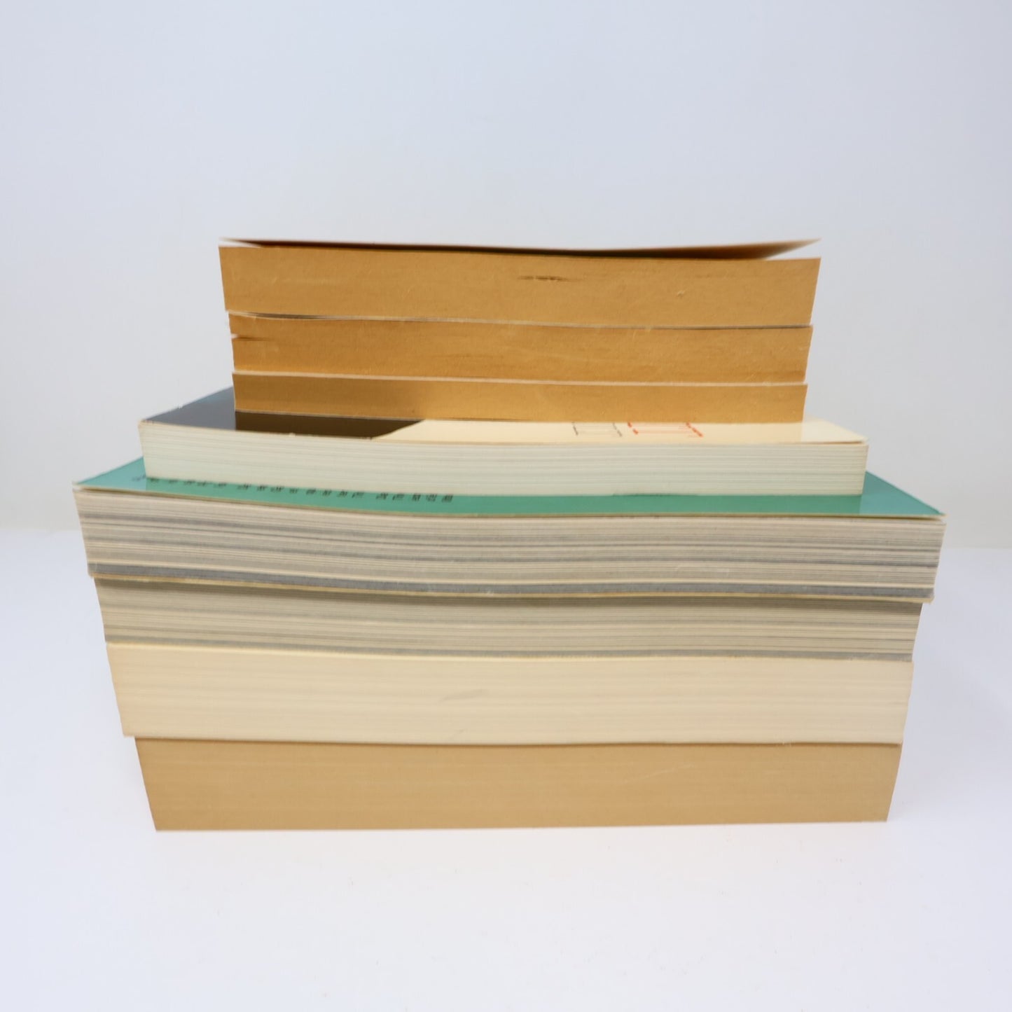 Yves Thériault Lot 8 Livres Agaguk/Quête de l'Ourse/Le Dernier Havre Roman PB