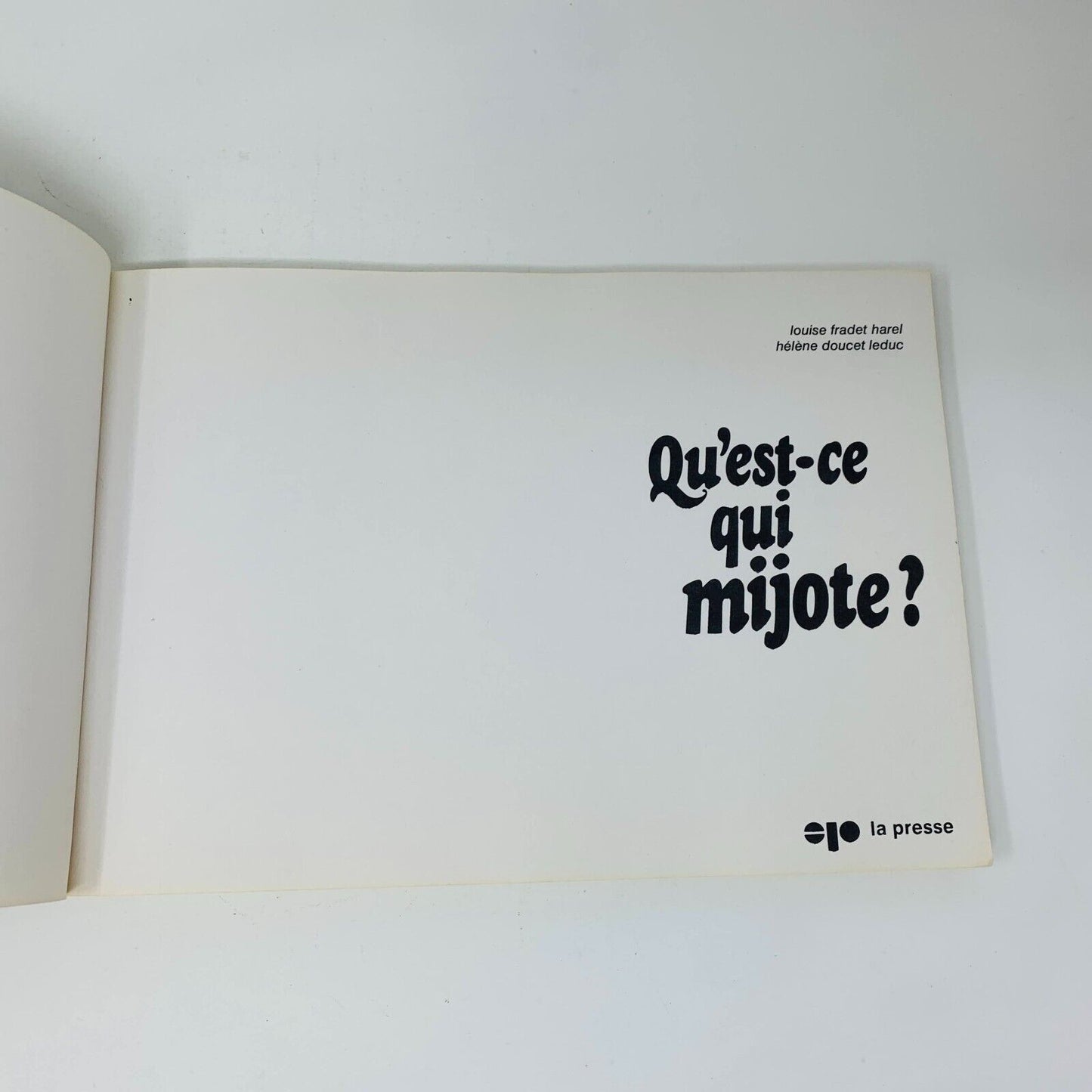 1976 Qu'est-ce qui Mijote? Cuisine pour Débutants La Presse Livre Recettes Vtg