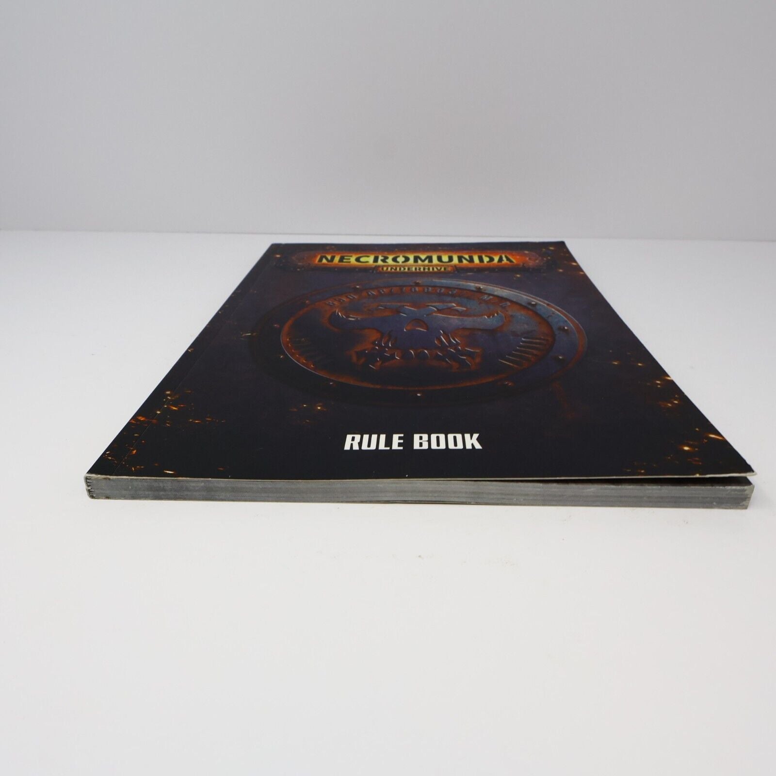 2017 Necromunda Underhive Rule Book Fantasy RPG Games Workshop Paperback PB