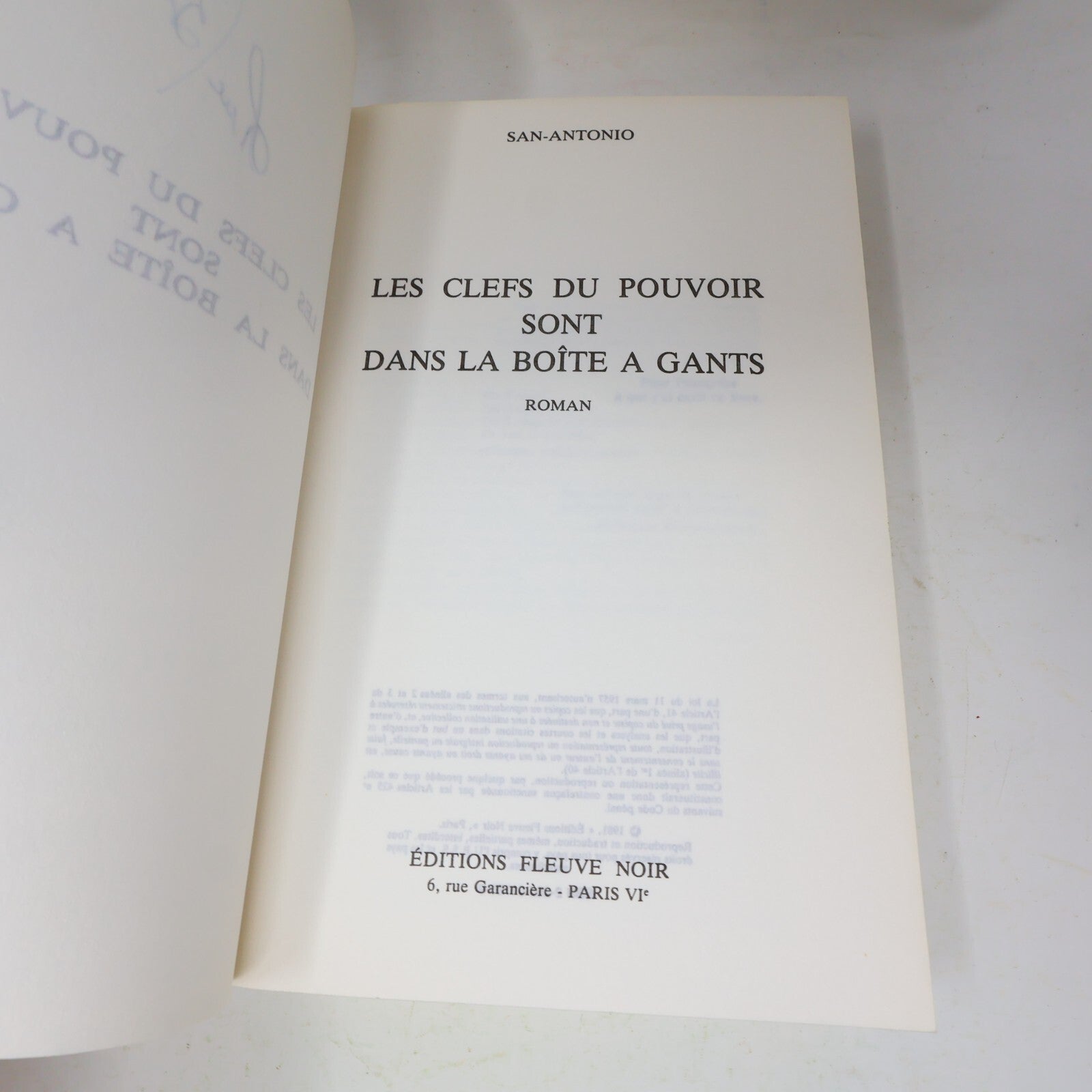 San-Antonio Y A-T-Il un Français dans la Salle? Lot 2 Livres Crime Humour 80s PB