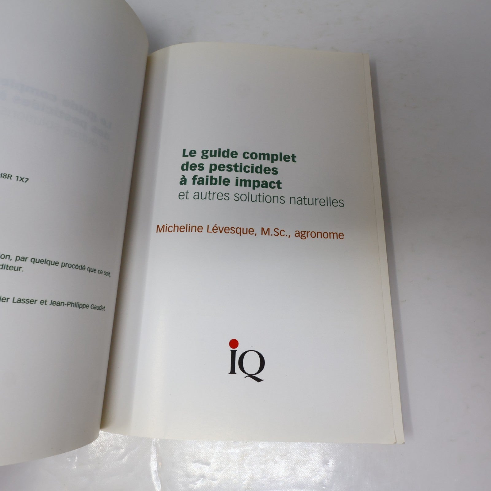 Guide Complet des Pesticides à Faible Impact et Autres Solutions Naturelles IQ
