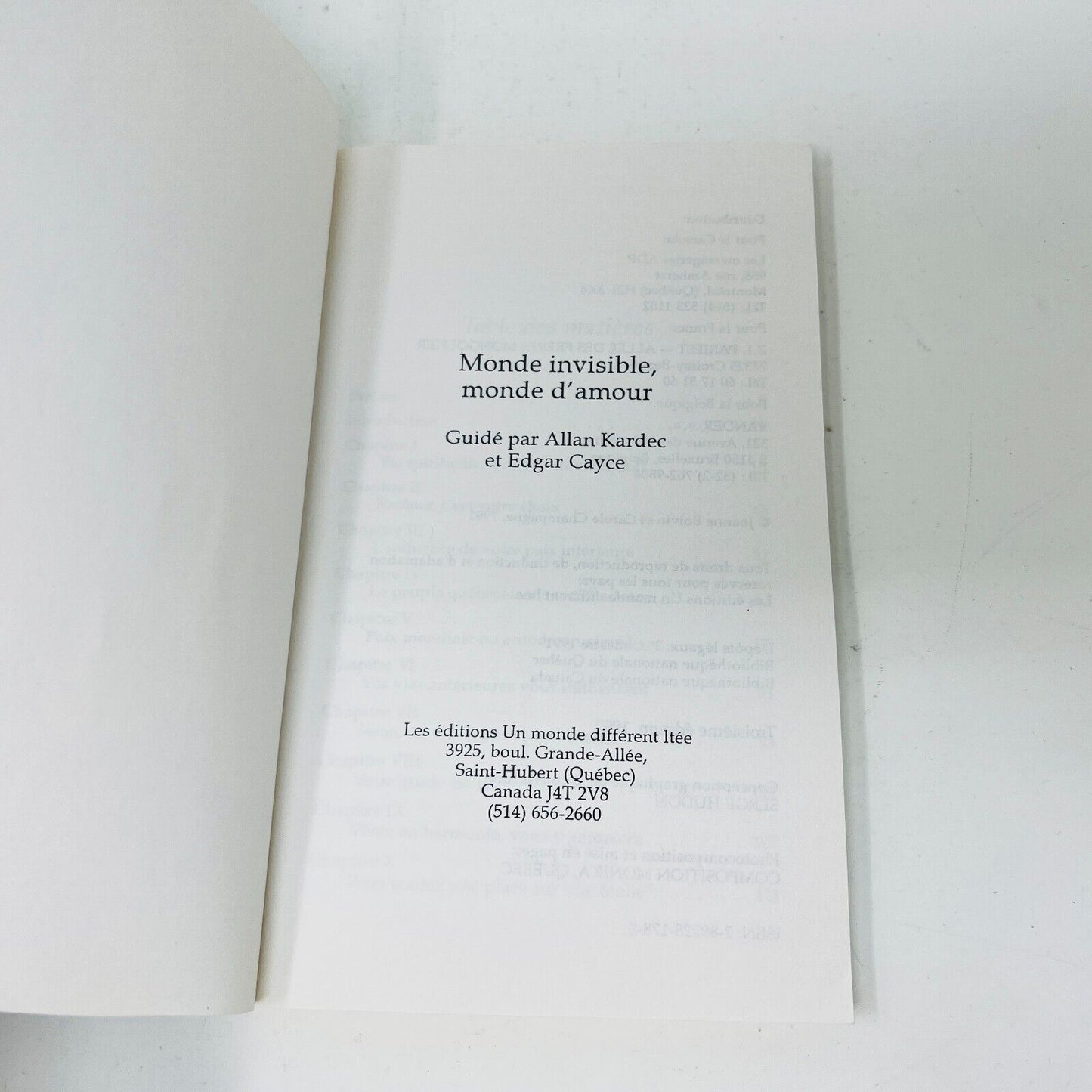 Monde Invisible Monde d'Amour de Joanne Boivin/Carole Champagne Monde Différent