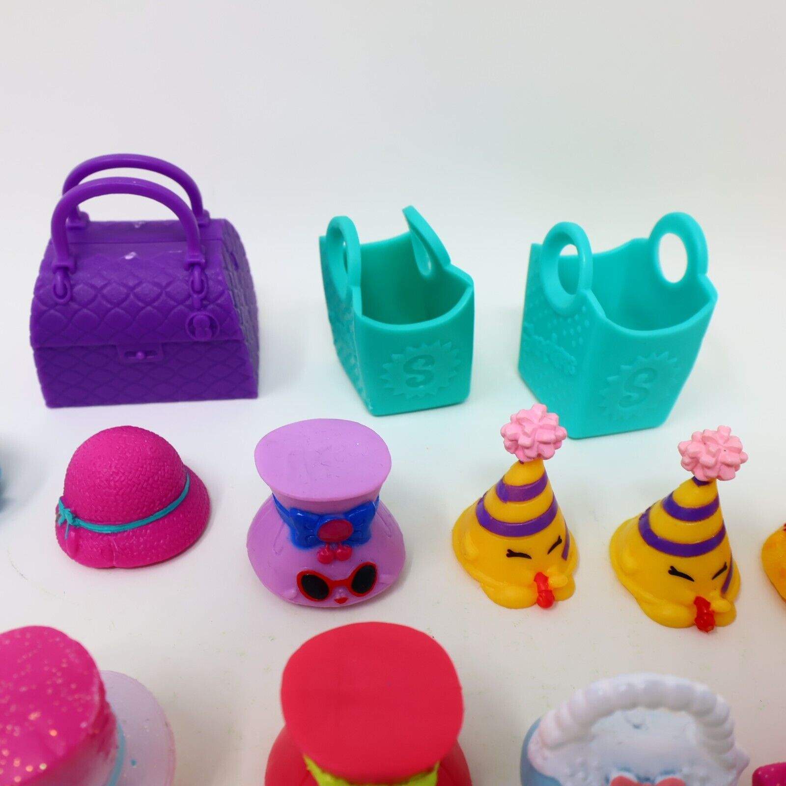 Lot of 21 Shopkins Figures Toys Mixed Sun Glasses Hat Hands Bag Baskets Moose