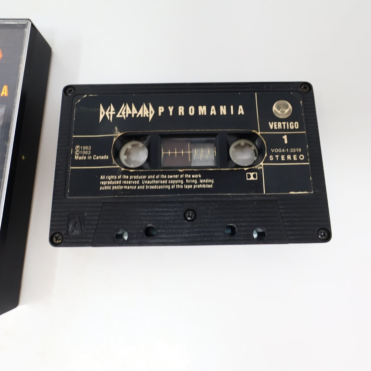 Def Leppard 2 Cassettes Lot Hysteria/Pyromania Vertigo 80s Pour Some Sugar On Me