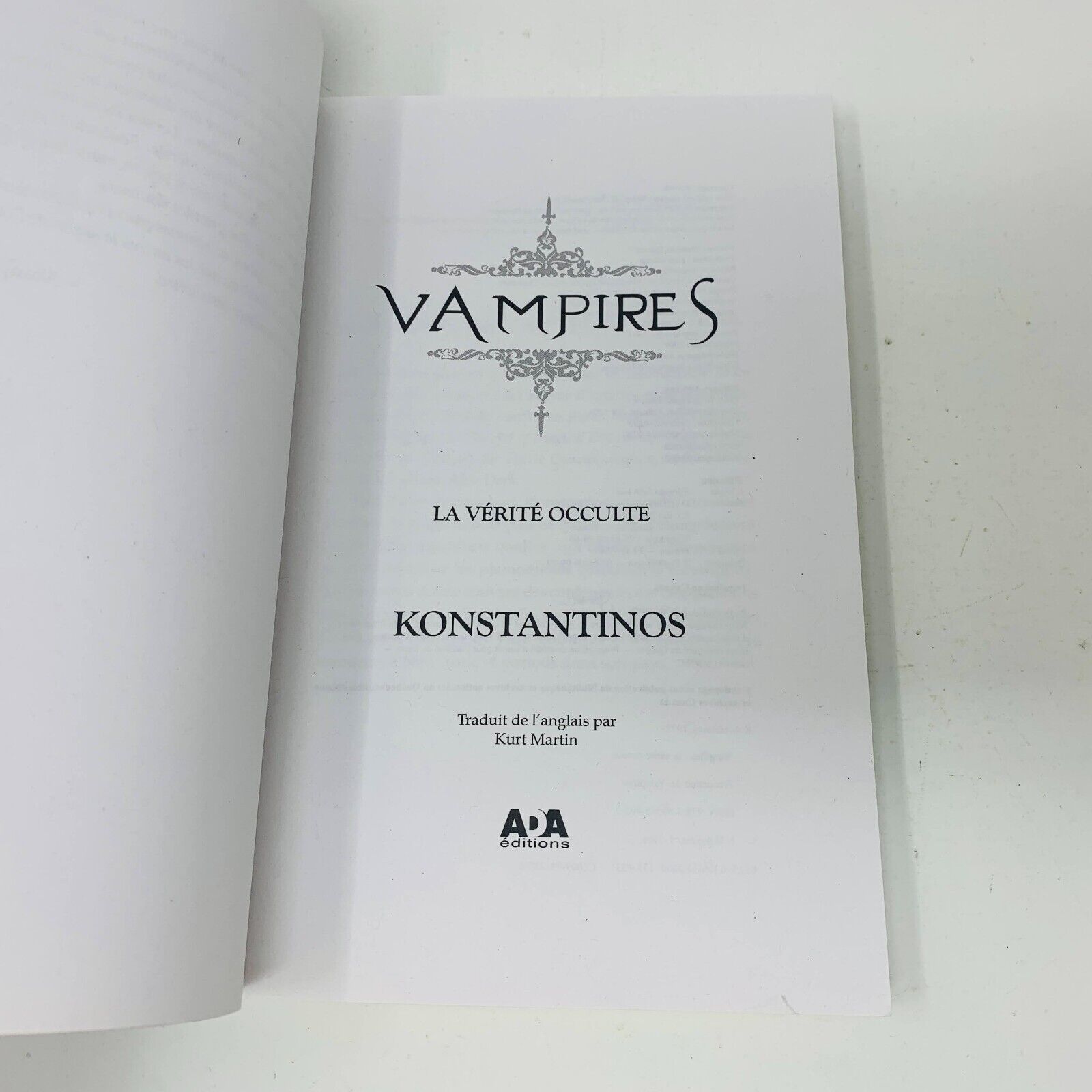 2009 Vampires La Vérité Occulte de Konstantinos ADA Livre Français/French PB