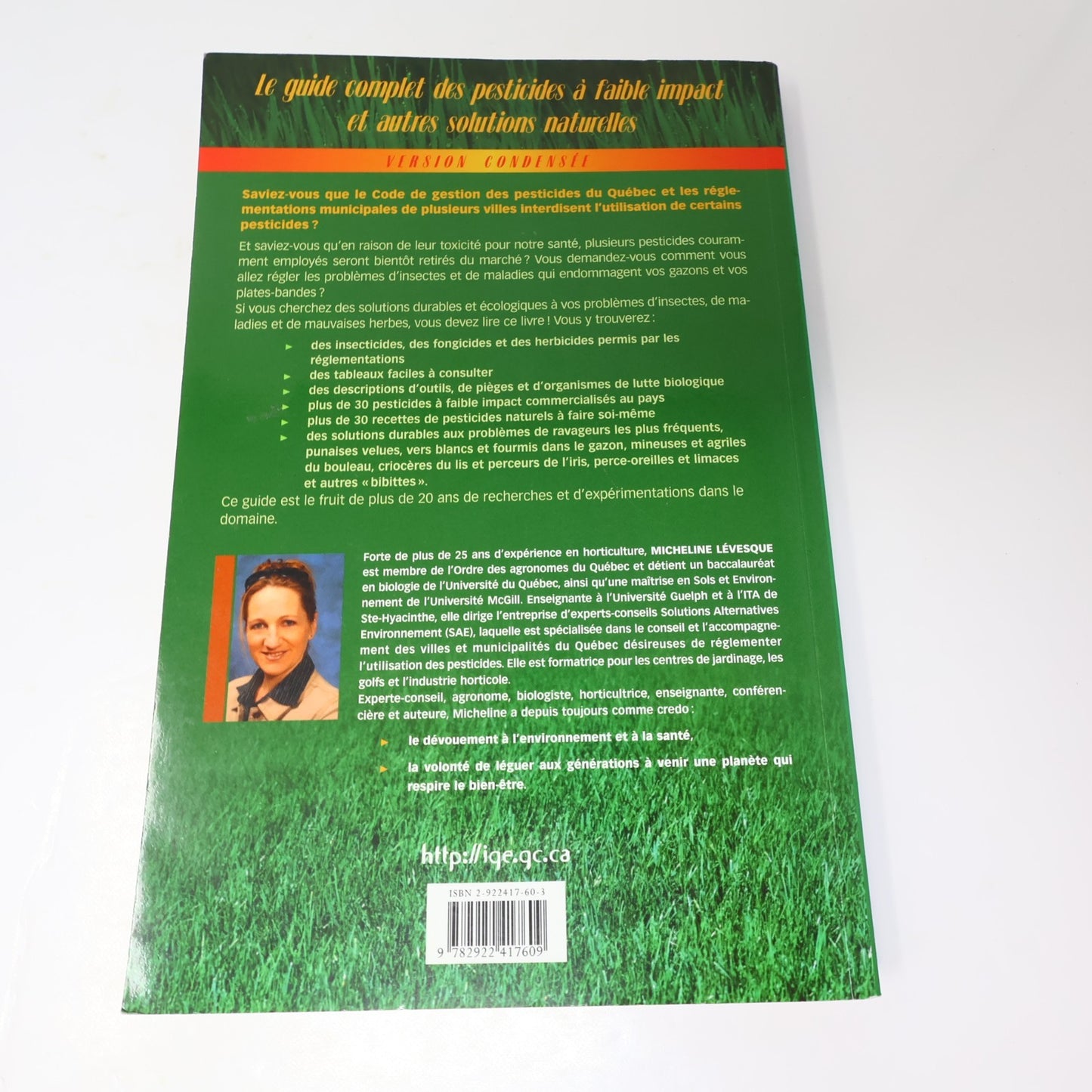Guide Complet des Pesticides à Faible Impact et Autres Solutions Naturelles IQ