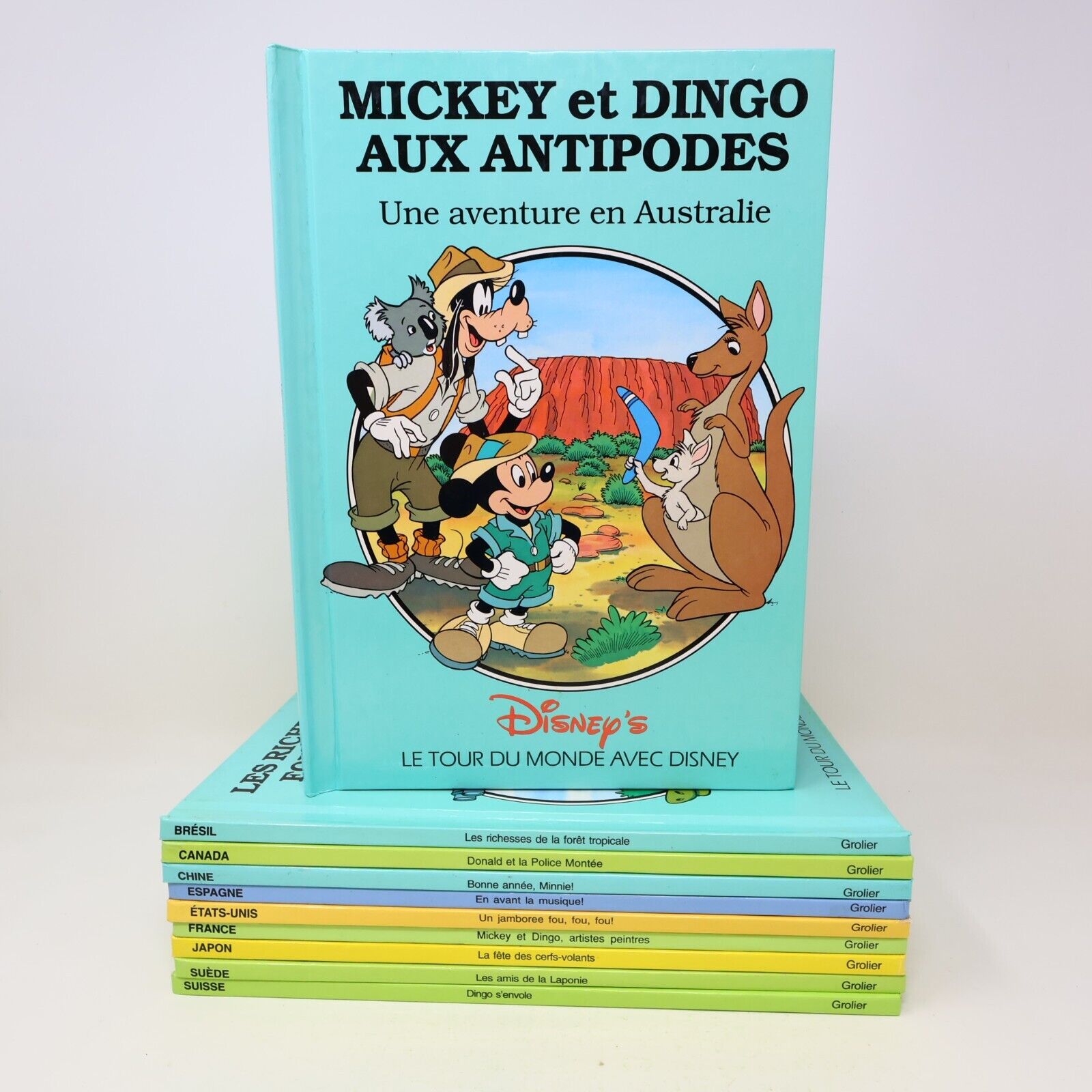 Lot 10 Livres Le Tour du Monde avec Disney Grolier Jeunes Enfants Français 90s