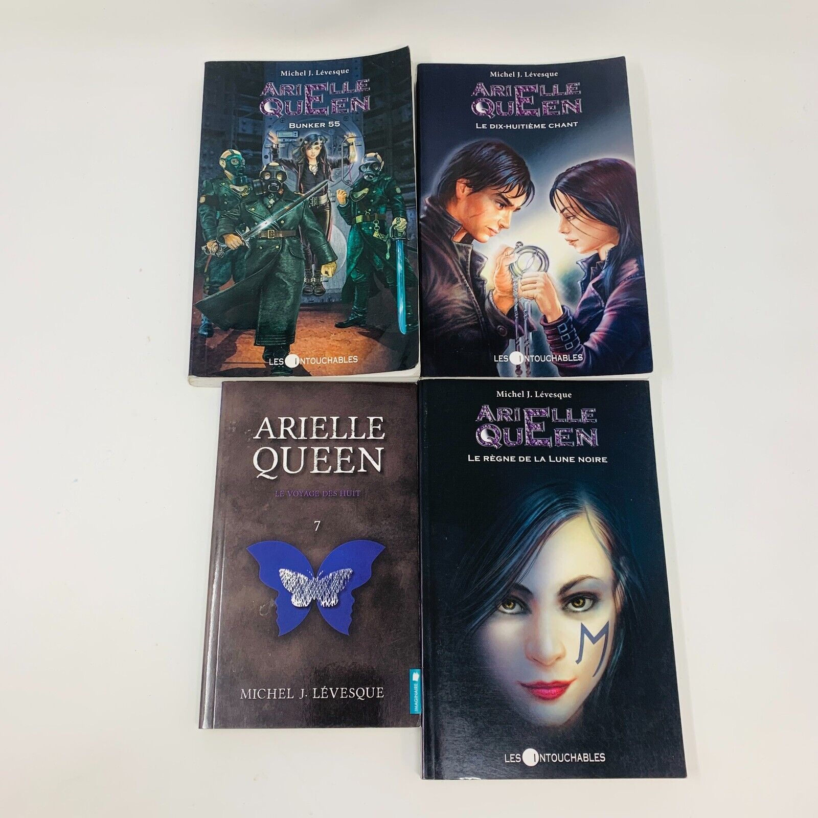 Arielle Queen 5-6-7-8 Lot Livres Michel J. Lévesque Bunker 55 Dix-Huitième Chant