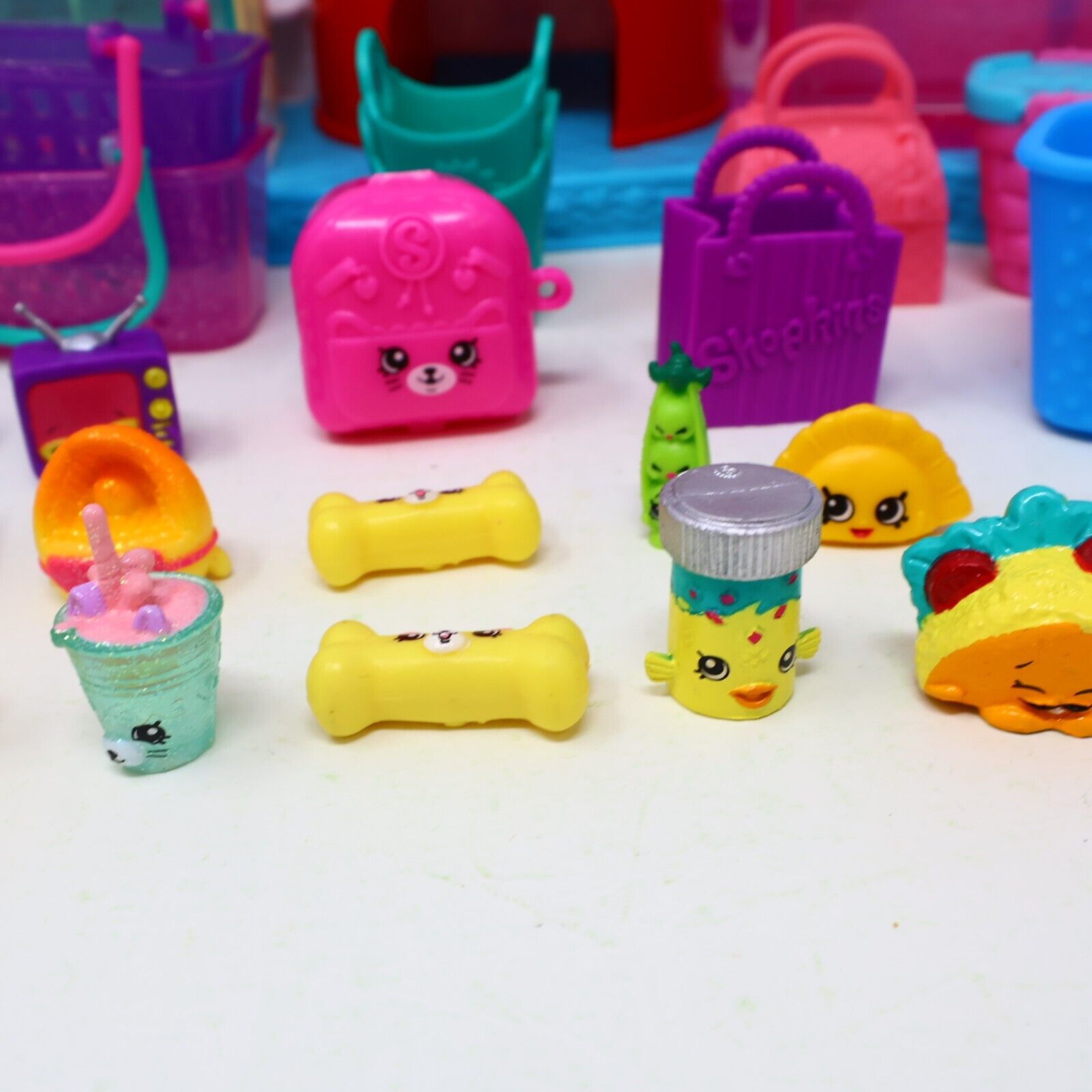 Lot of 20 Shopkins Figures + Sweet Spot Candy Shop Toys Baskets Mixed Moose