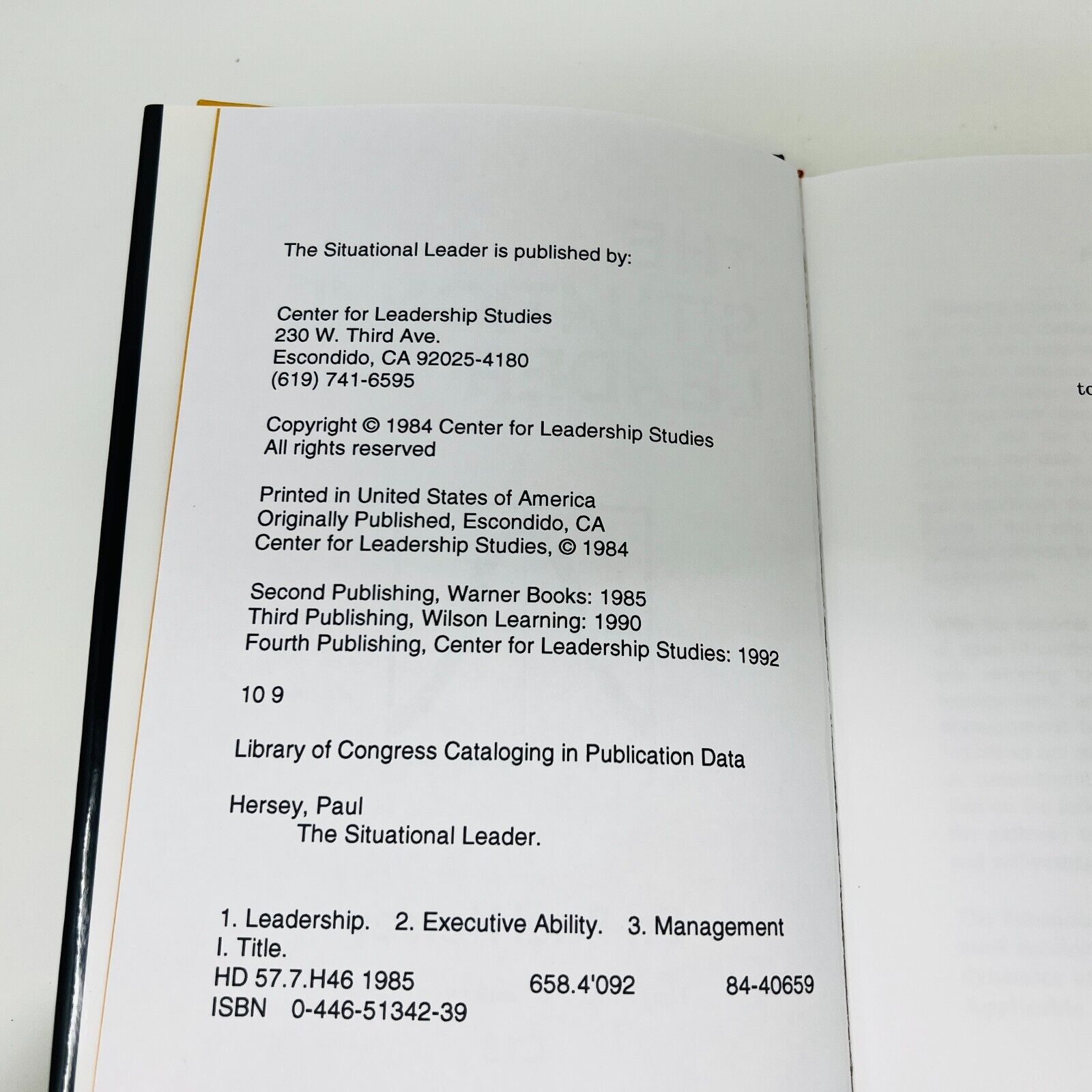 1992 The Situational Leader Hardcover DJ by Dr Paul Hersey Executive Leadership