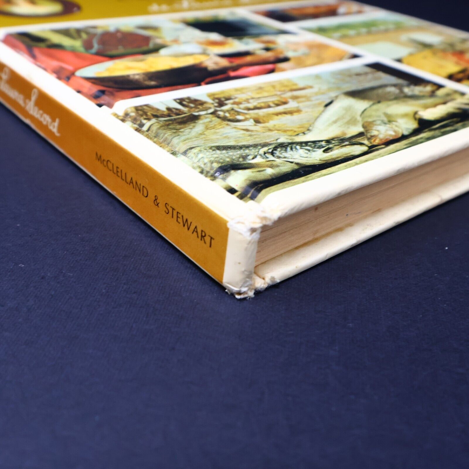 1971 Recettes Canadiennes de Laura Secord Cuisine Familiale Français Livre HC