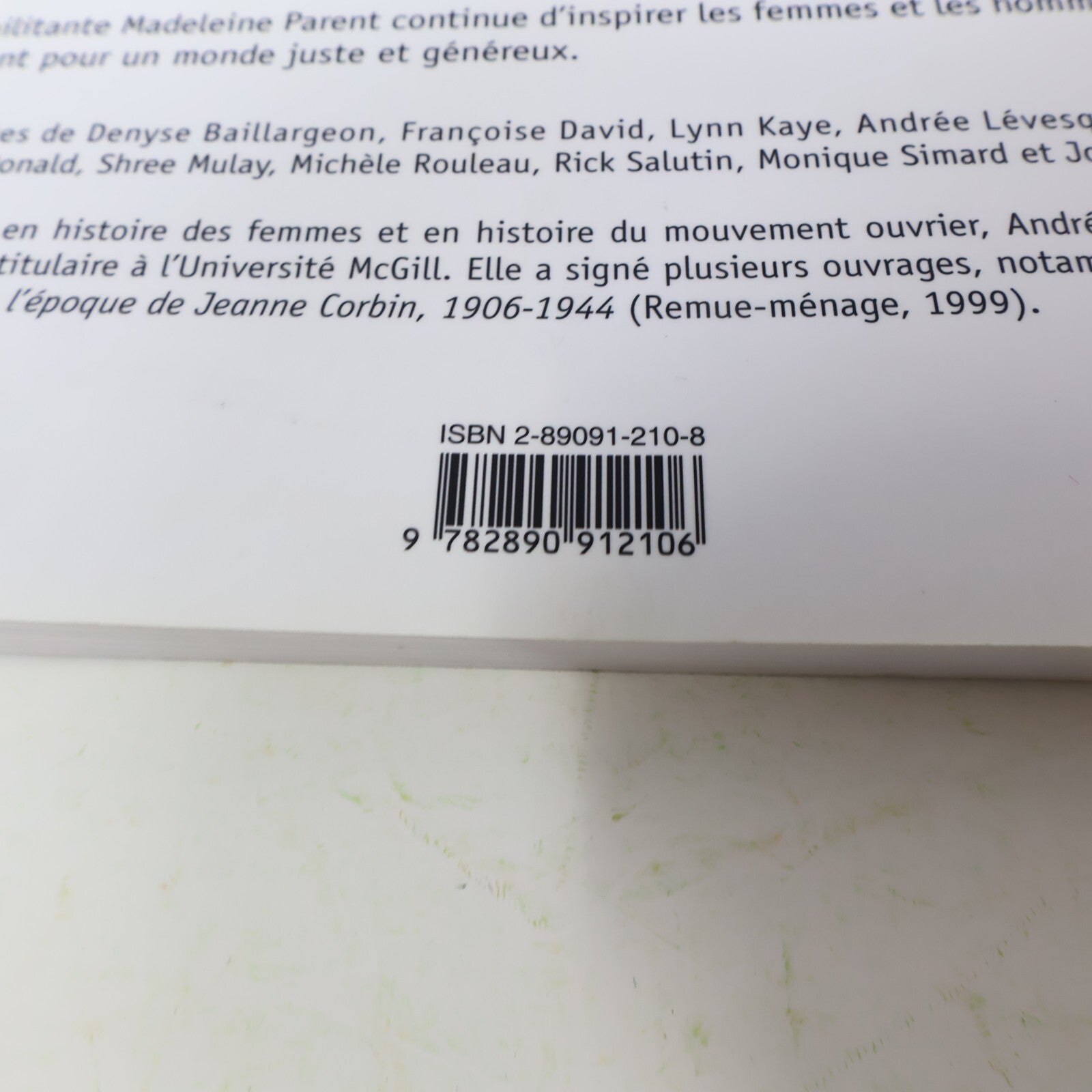 Livre Signé Madeleine Parent Militante Andrée Lévesque 2003 Remue-ménage Société