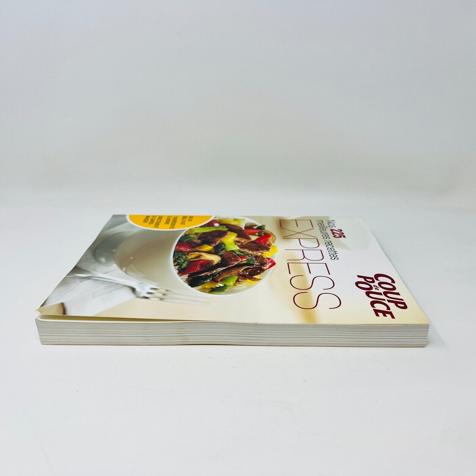 2012 Coup de Pouce Nos 225 Meilleures Recettes Express Livre Cuisine en Français