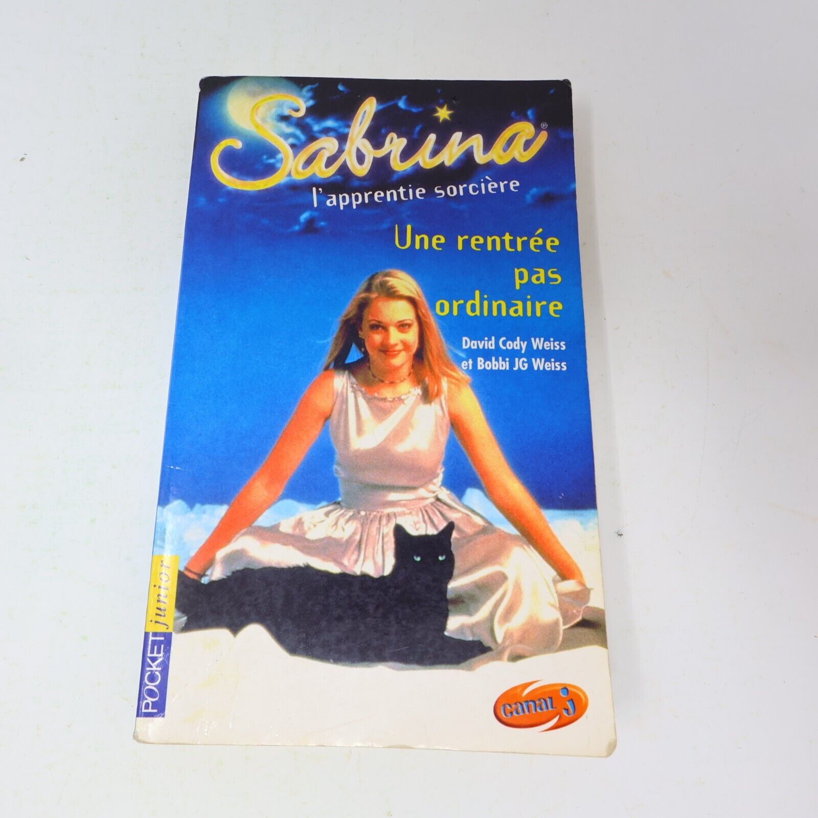 Sabrina l'Apprentie Sorcière #1-17 19-27 29-33 Lot 31 Livres Français French PB