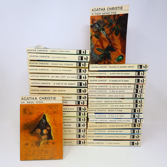 Agatha Christie Lot 33 Livres Club des Masques Hercule Poirot Crime et Mystère