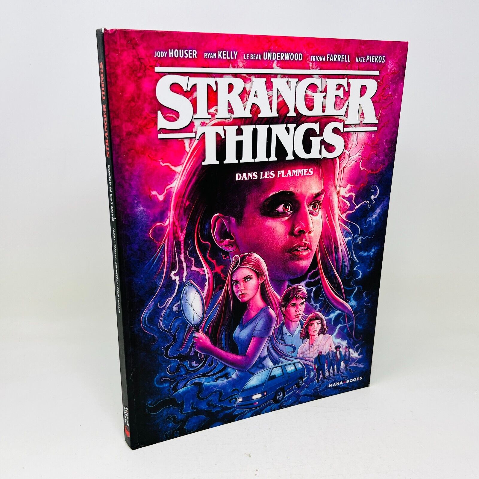 2020 Stranger Things Dans les Flammes en Français/French Bande Dessinée HC Mana