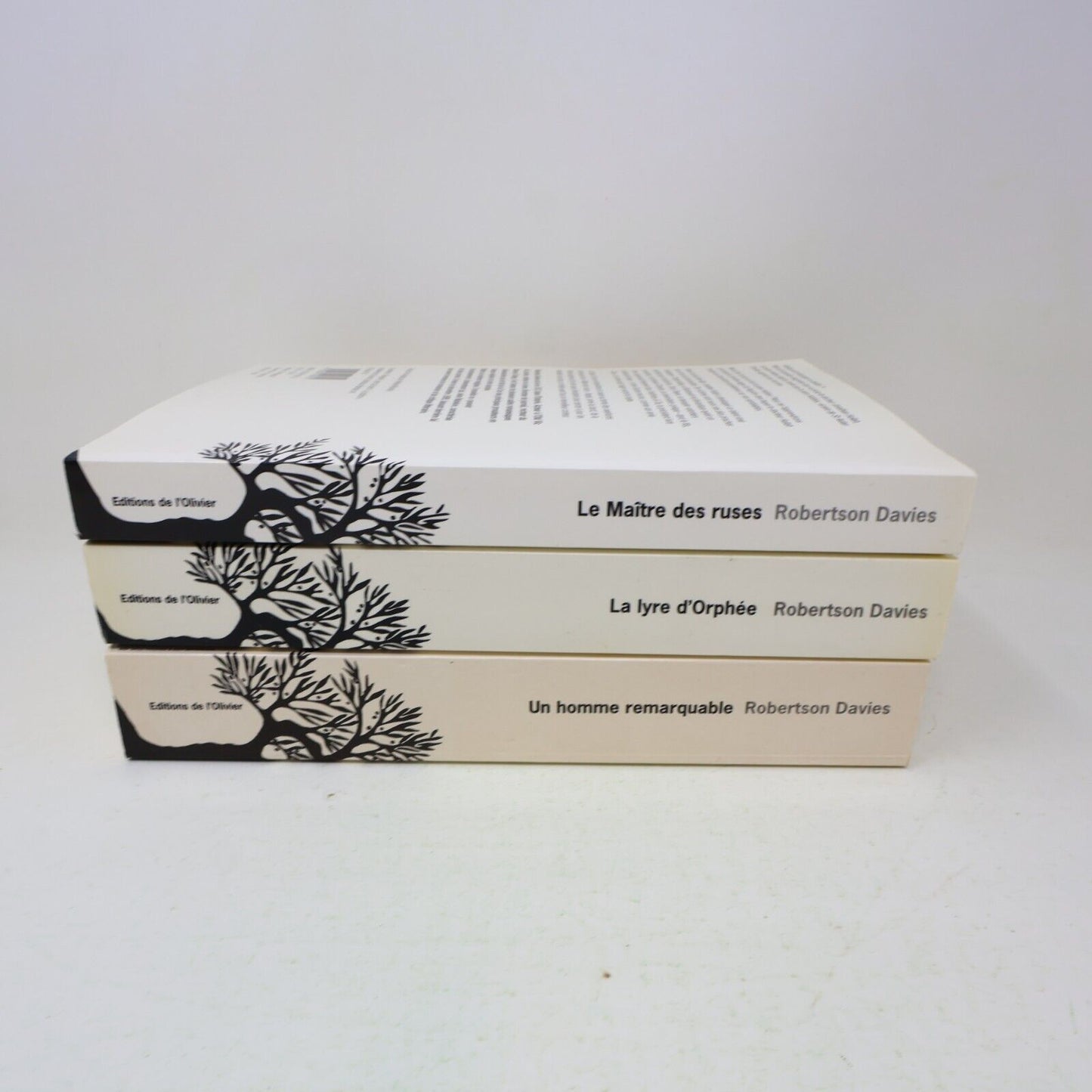 Lot 3 Robertson Davies Homme Remarquable Lyre d'Orphée Maître des Muses Livres