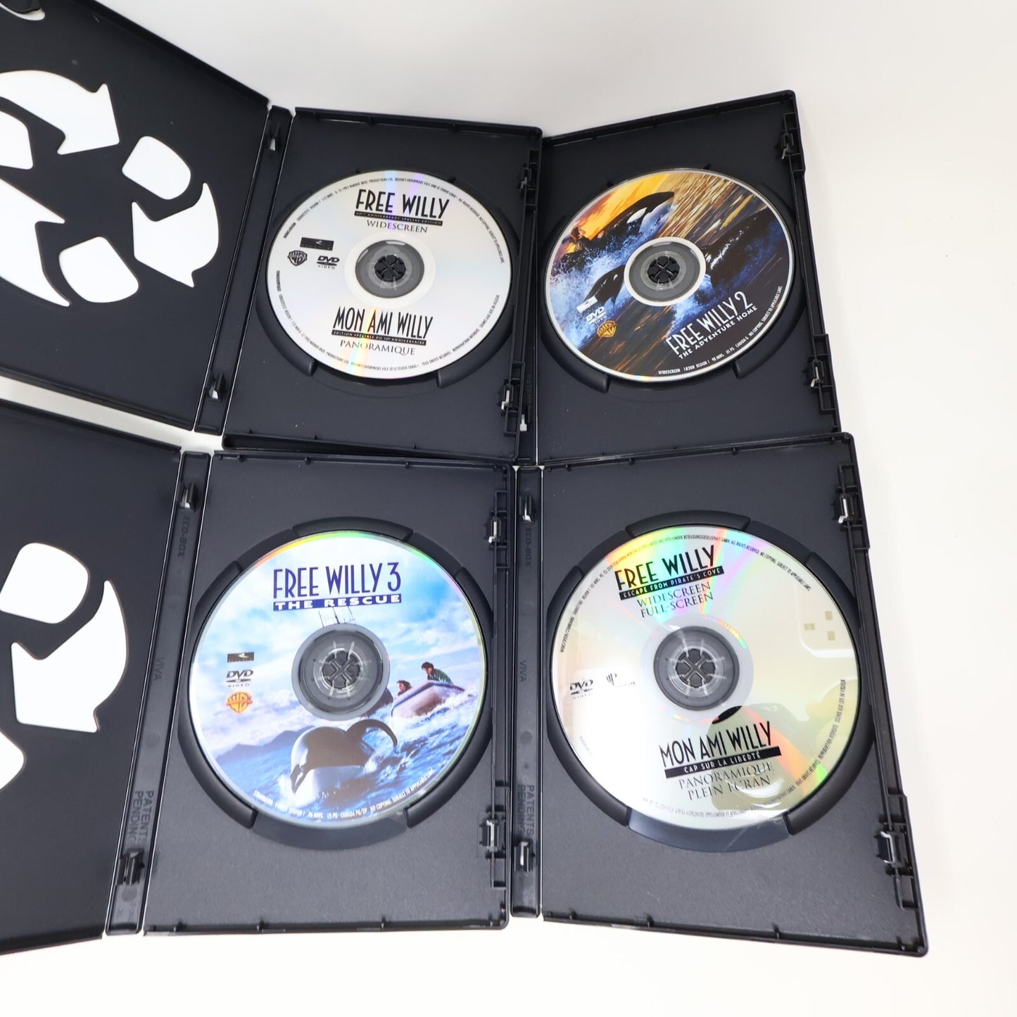 Free Willy/Mon Ami Willy #1-2-3 + Escape From Pirate's Cove Familly DVD Box Set