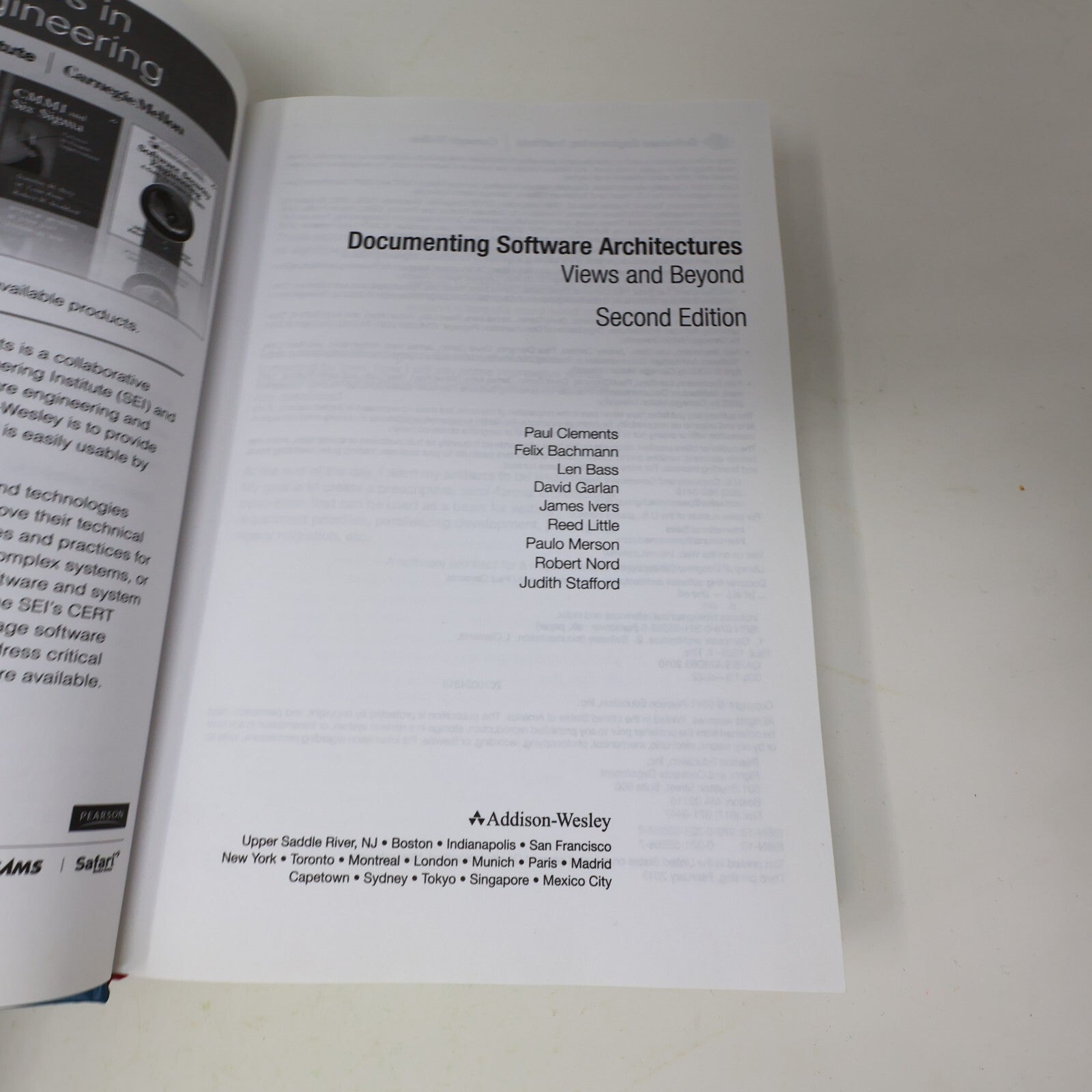 2013 Documenting Software Architectures Clements/Bachmann/Bass Addison-Wesley HC
