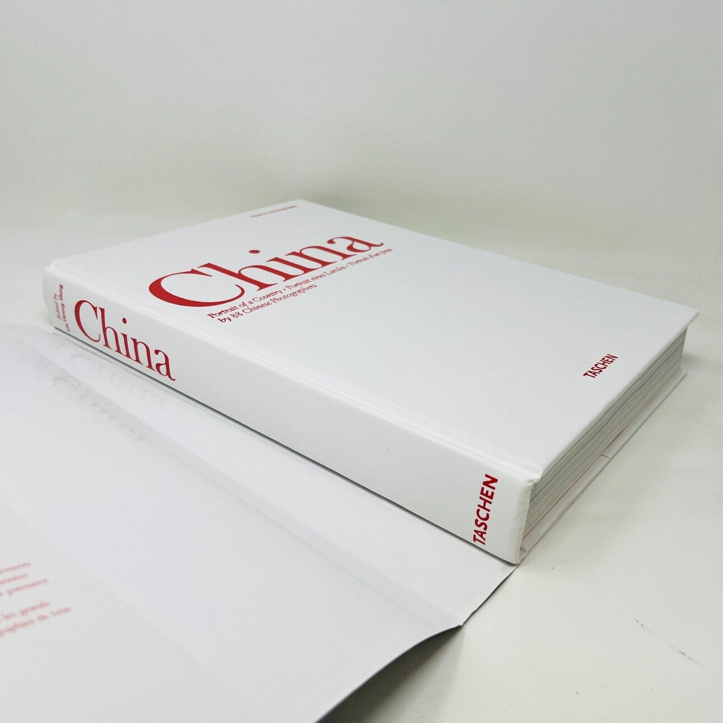 2008 China Portrait of a Country by Liu Heung Shing HC DJ Tashen English/French