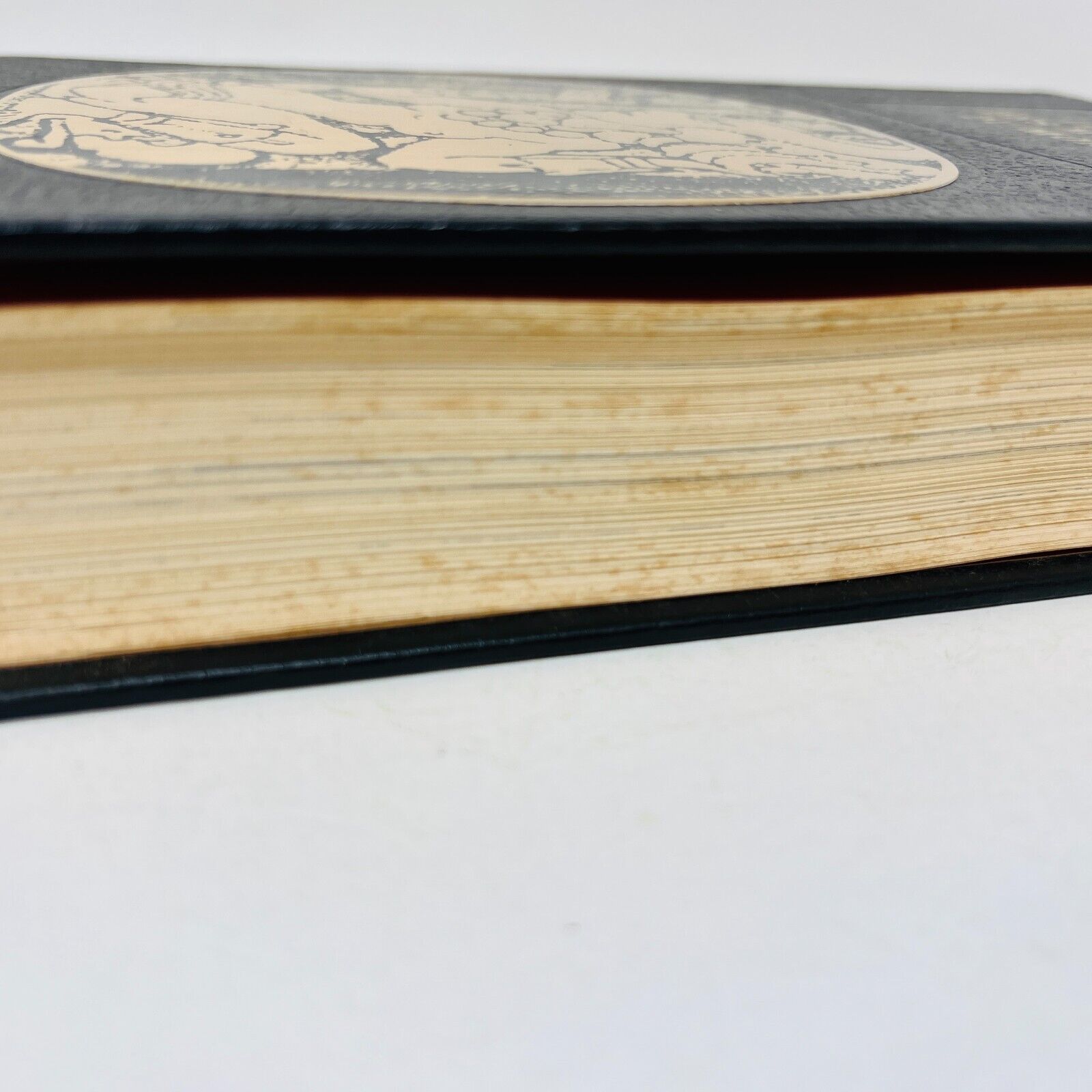 1975 Le Livre des Maîtres du Monde de Robert Charroux Biblio des Grandes Énigmes