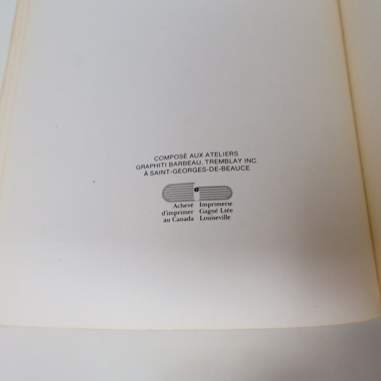1986 Attendez que Je Me Rappelle de René Lévesque Signé Québec Amérique Français