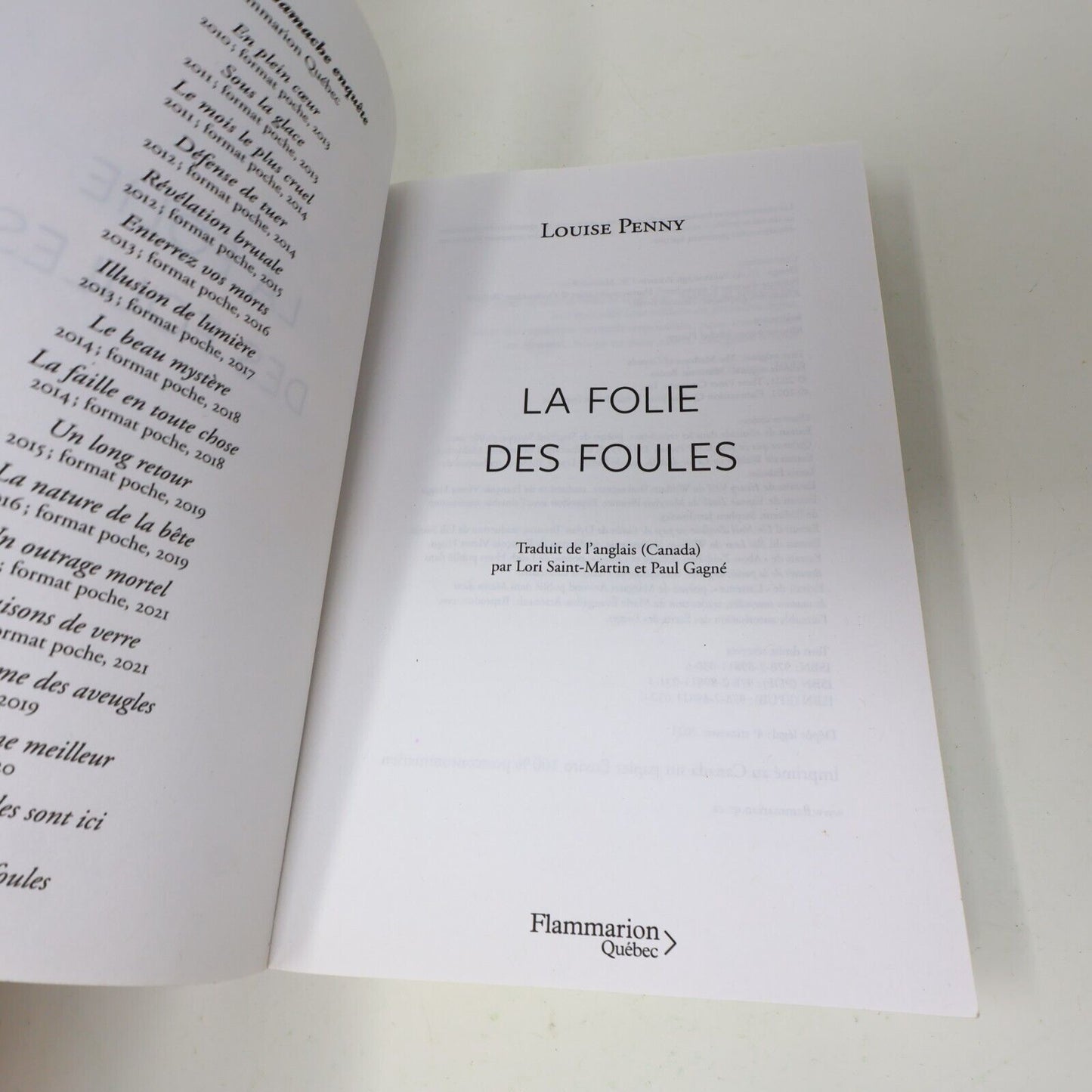 2021 La Folie des Foules Louise Penny Roman Policier Armand Gamache Enquête #17