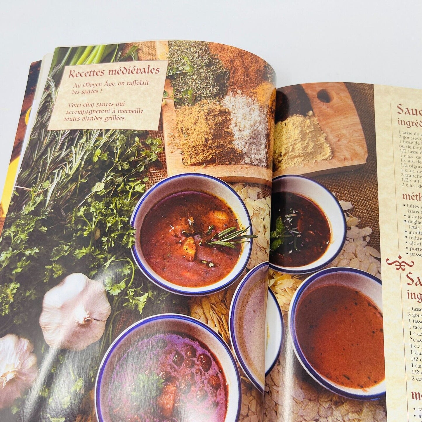 2002 Recettes Originales de l'Auberge du Dragon Rouge Folies, Fêtes et Festins