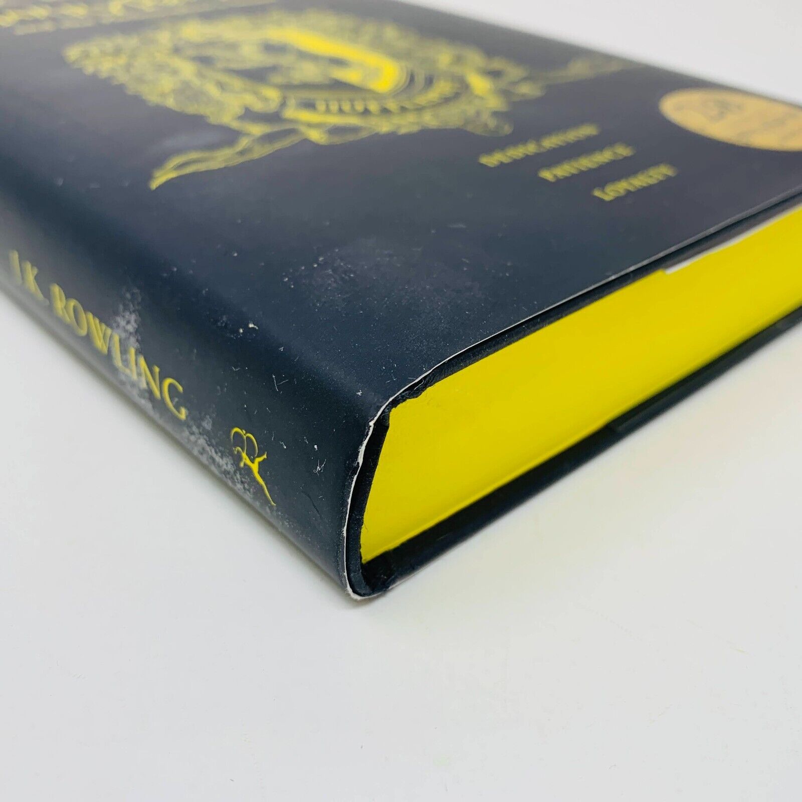 2017 Harry Potter and the Philosopher's Stone Hufflepuff Edition HC Bloomsburry