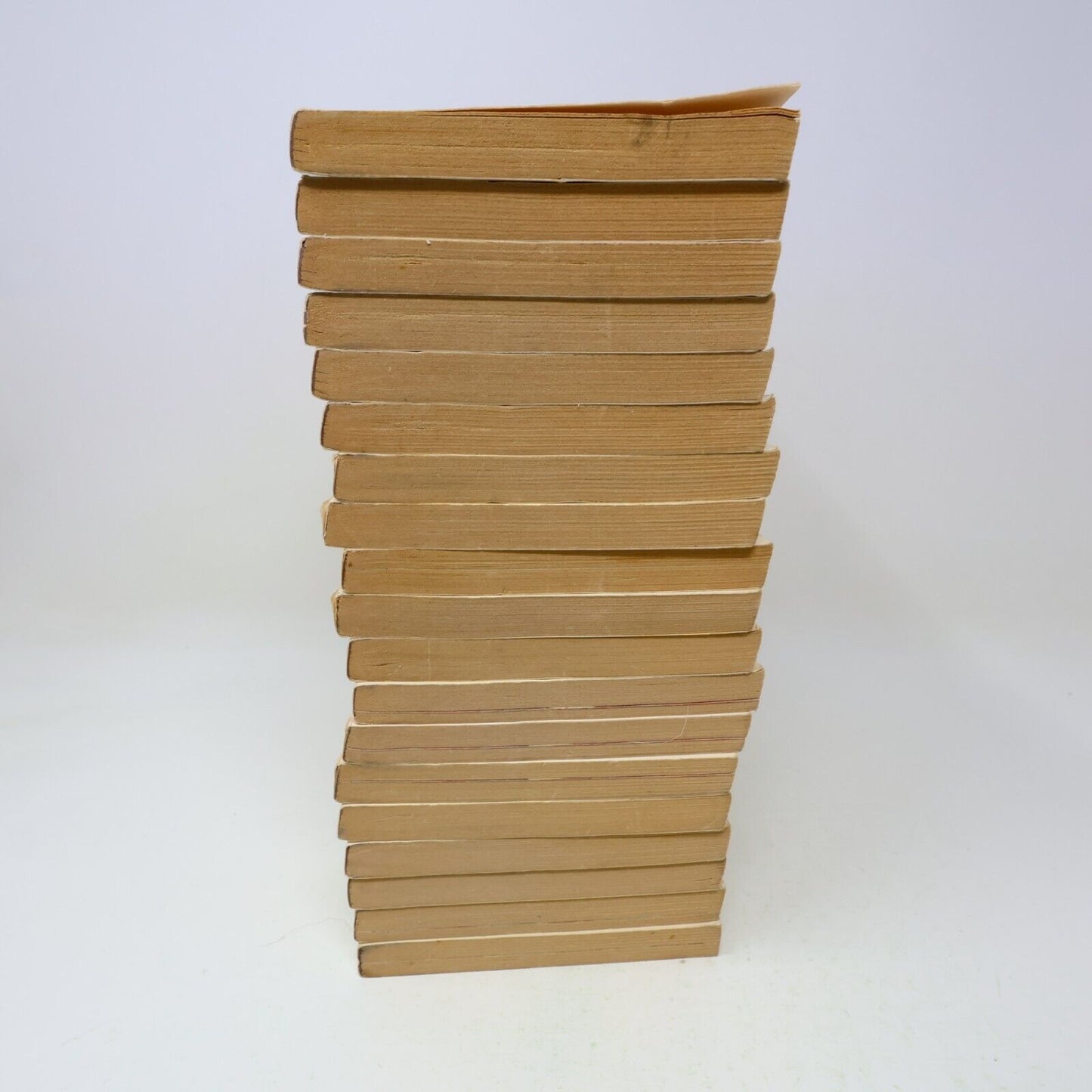 Lot 19 Livres Collection Harlequin Romance Amour Vintage Français French 80s HC