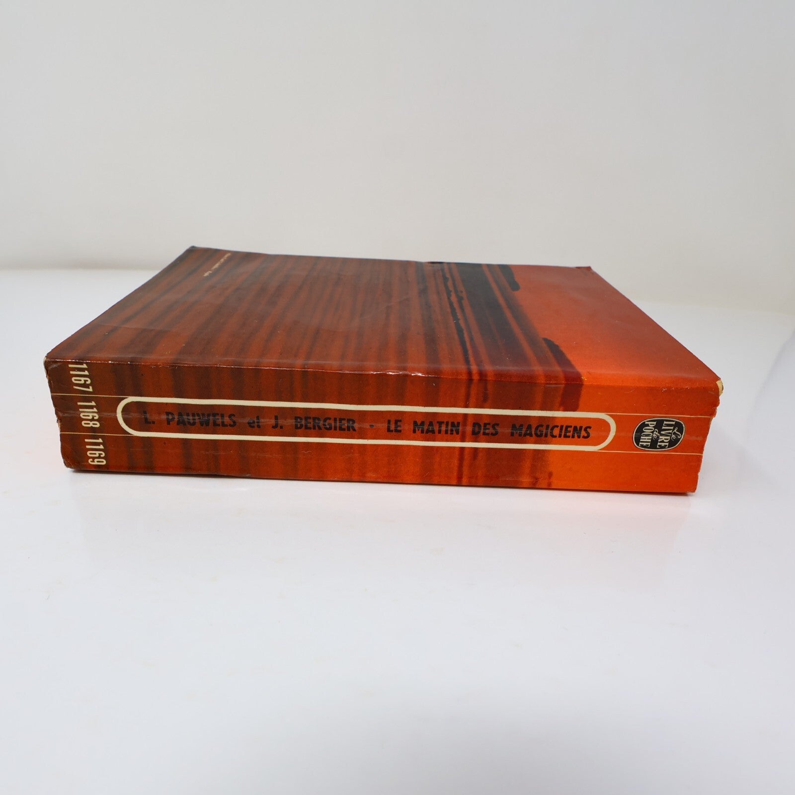 Le Matin des Magiciens Louis Pauwels/Jaques Bergier Poche 1967 Ésotérisme Livre