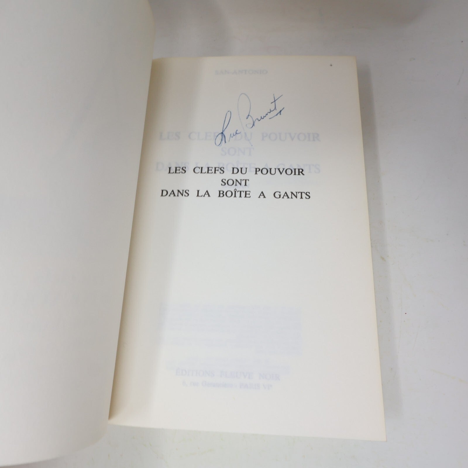San-Antonio Y A-T-Il un Français dans la Salle? Lot 2 Livres Crime Humour 80s PB