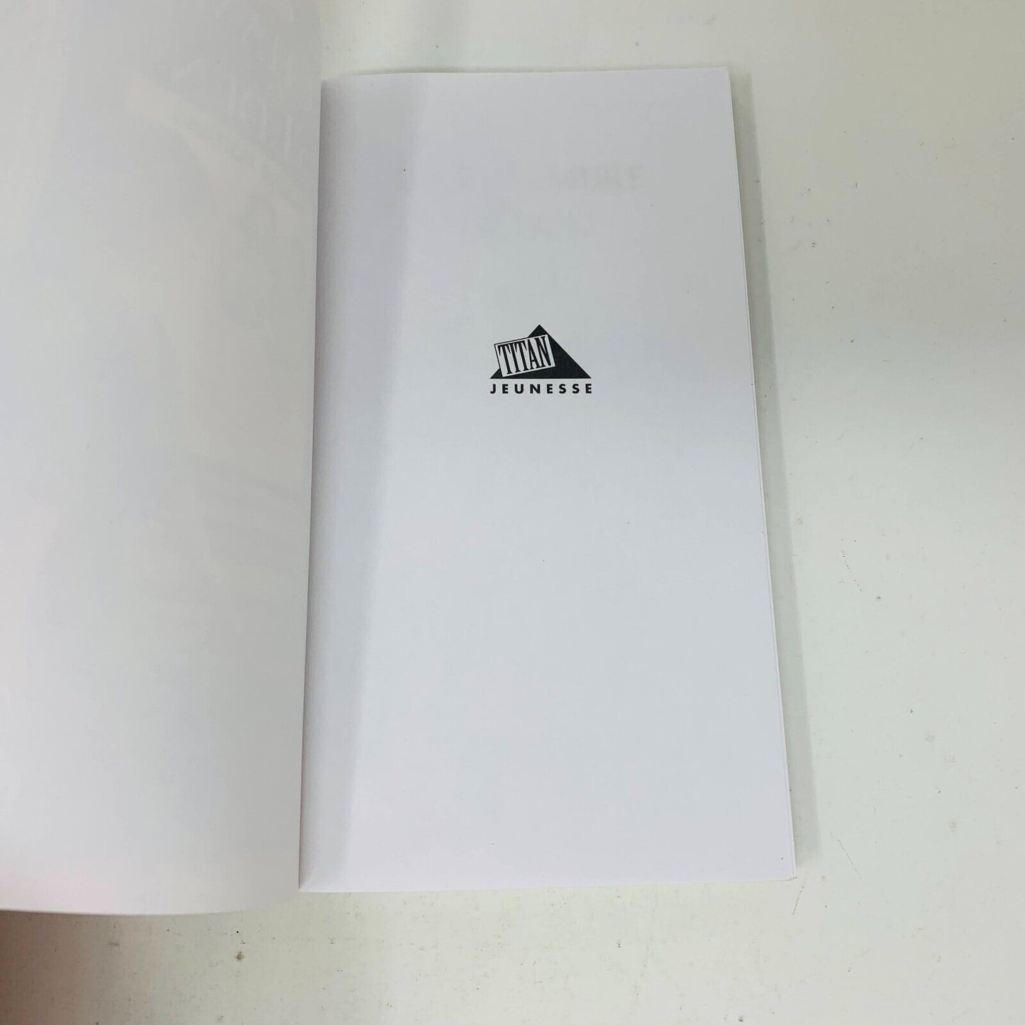 La Chambre d'Éden/Lumière Blanche/Deuxième Vie Titan Anique Poitras Lot 4 Livres