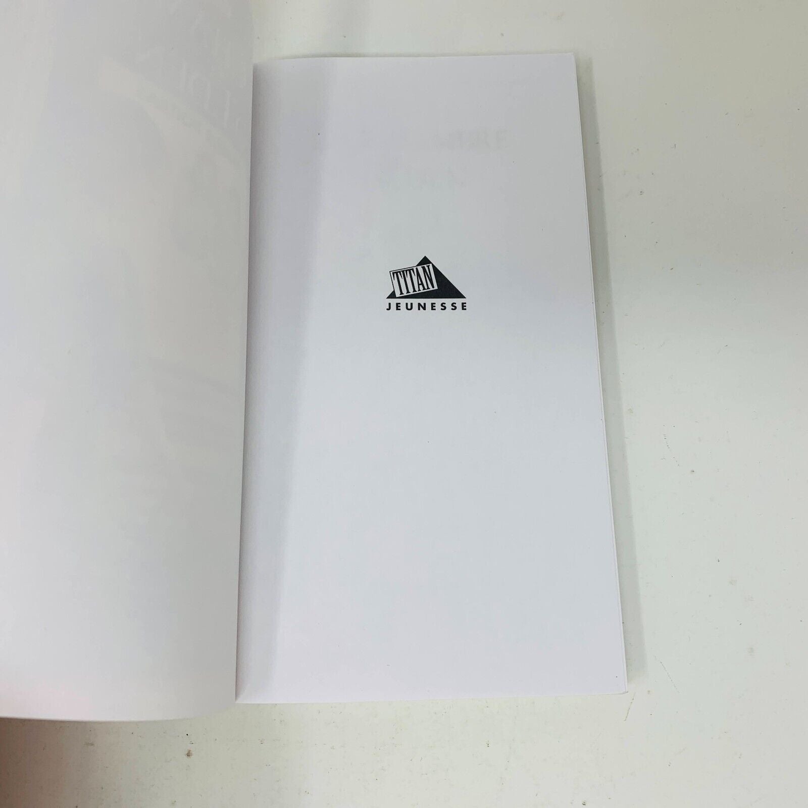 La Chambre d'Éden/Lumière Blanche/Deuxième Vie Titan Anique Poitras Lot 4 Livres