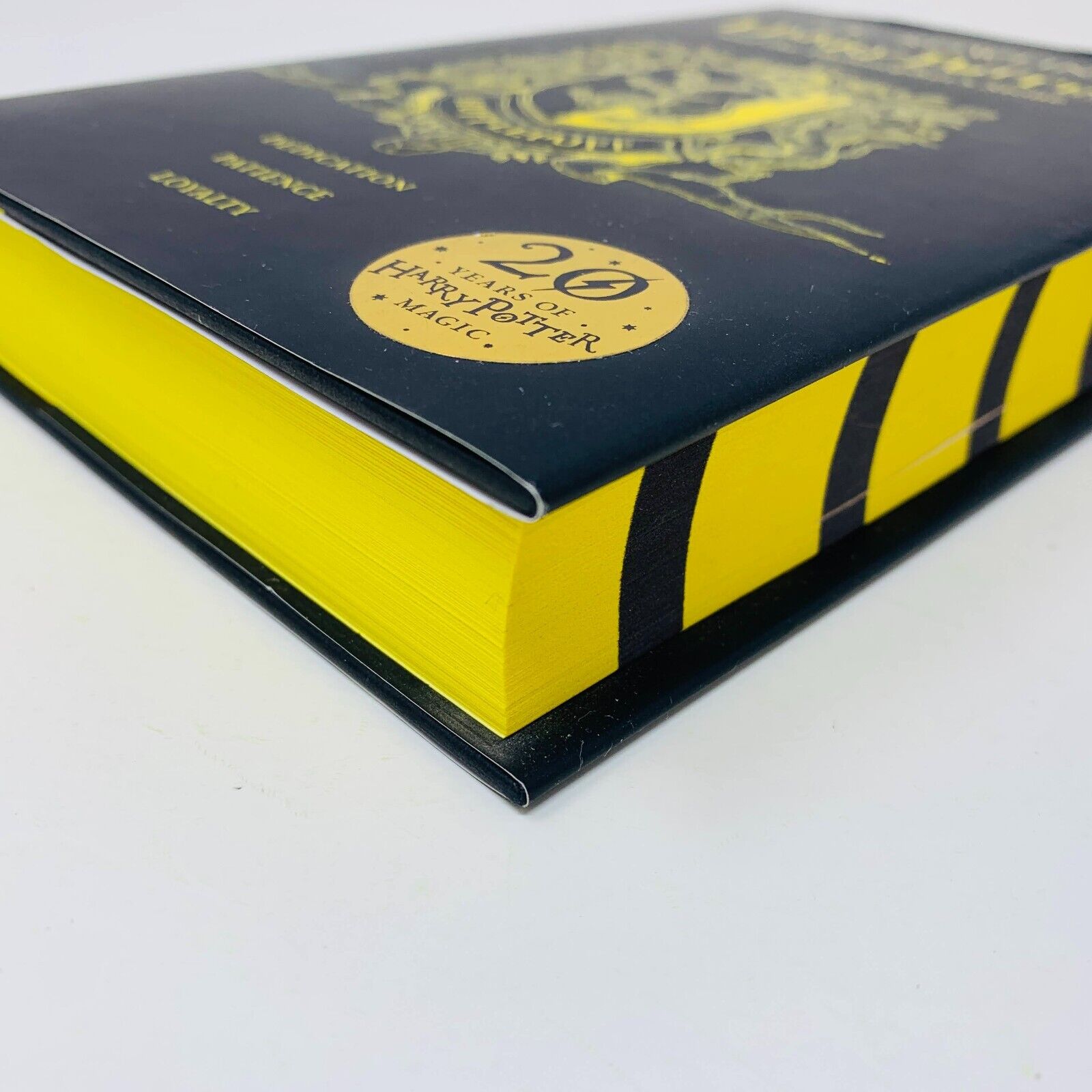 2017 Harry Potter and the Philosopher's Stone Hufflepuff Edition HC Bloomsburry