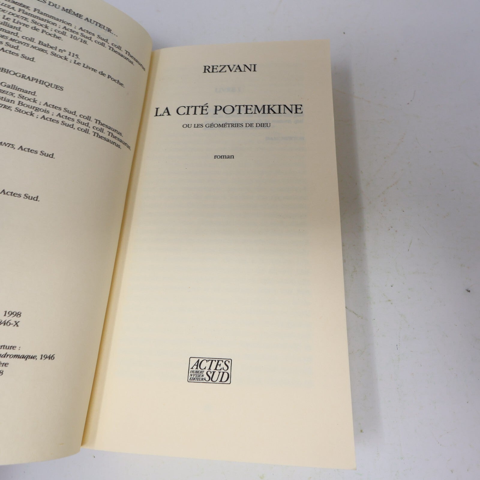 1998 La Cité Potemkine ou les Géométries de Dieu Rezvani Actes Sud Roman France