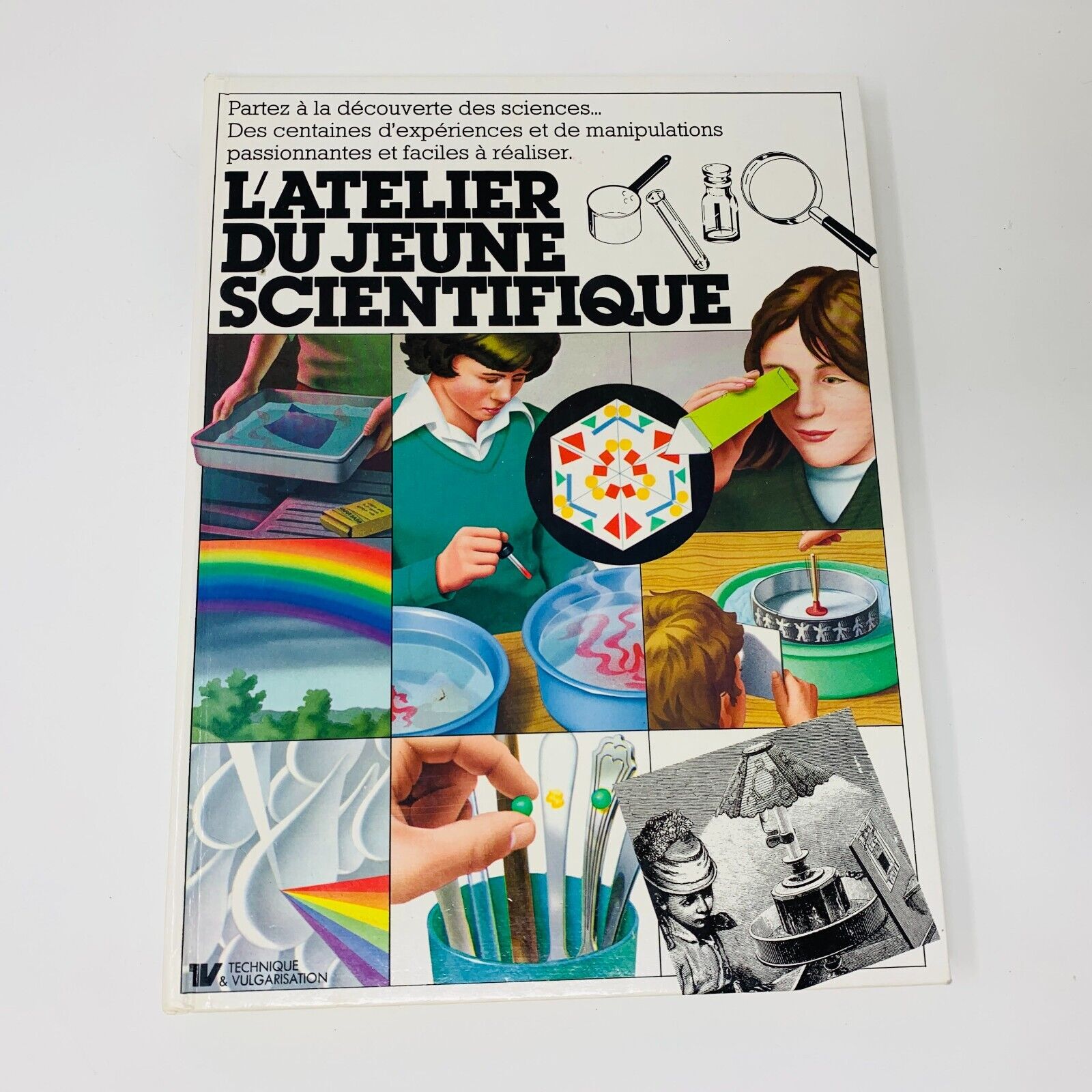 1980 L'Atelier du Jeune Scientifique en Français Family Scientist French HC 80s