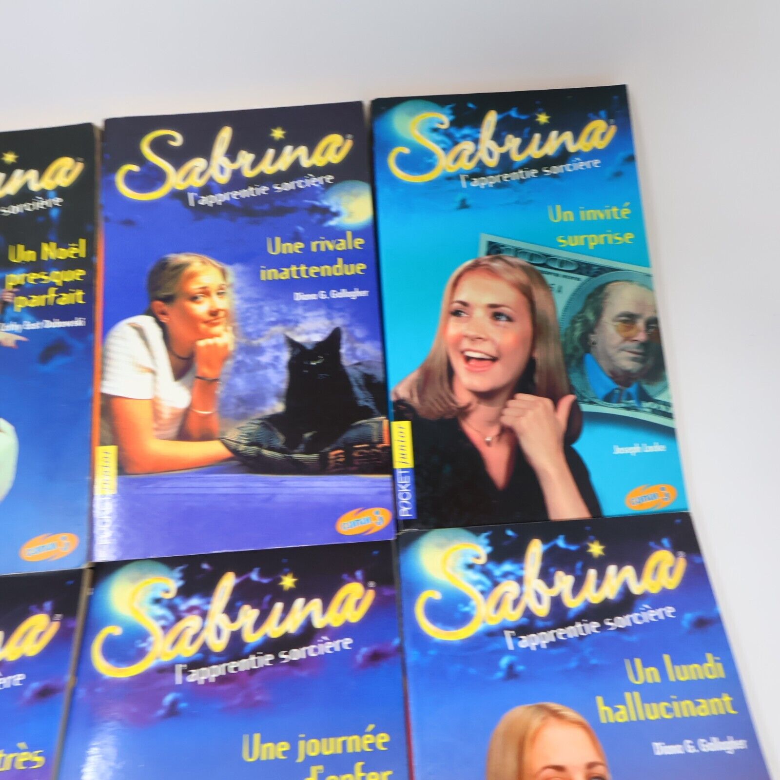 Sabrina l'Apprentie Sorcière #1-17 19-27 29-33 Lot 31 Livres Français French PB